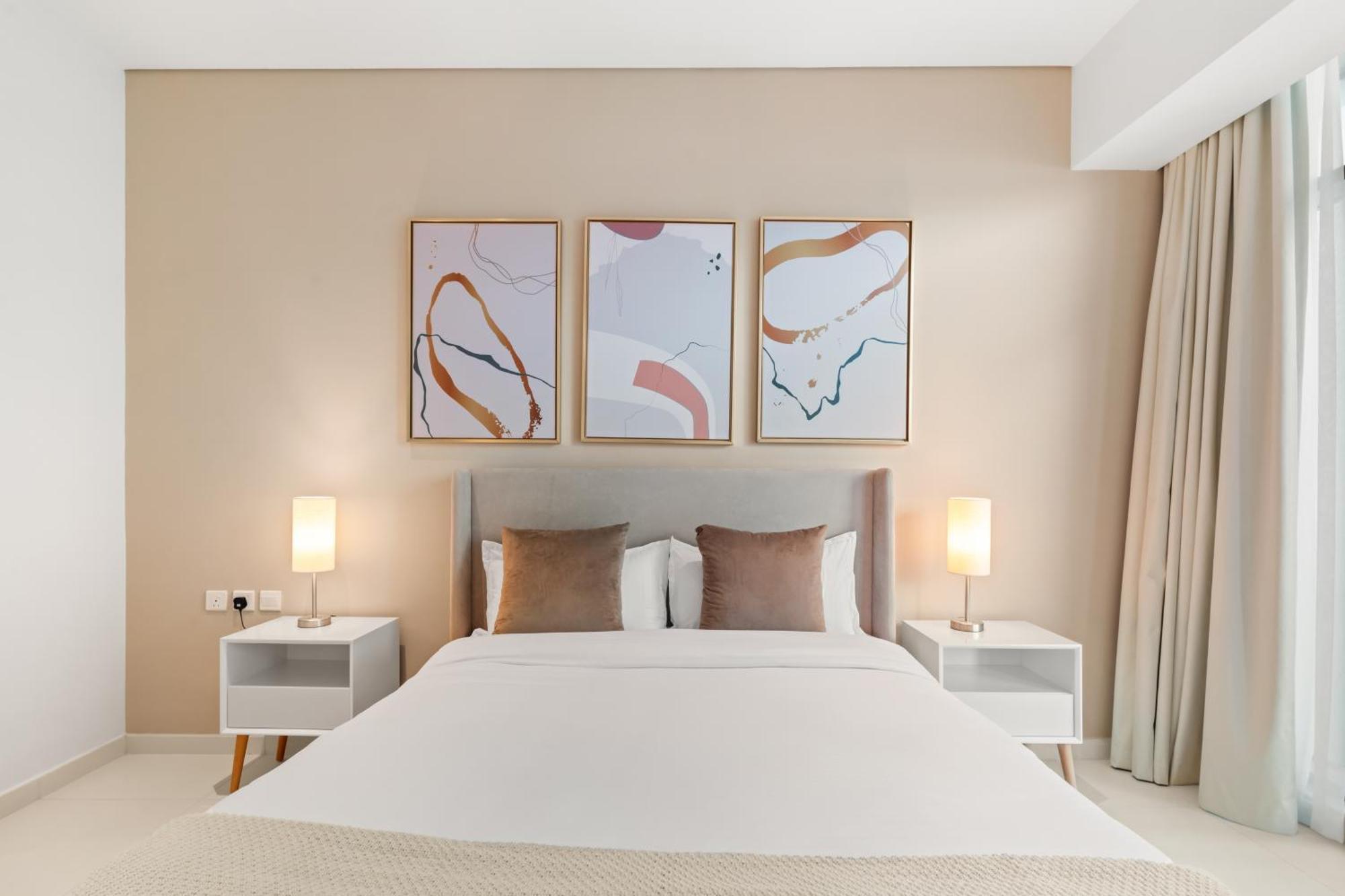 Modern Fully-equipped In Seven Palm, And Pool Access Apartment Dubai