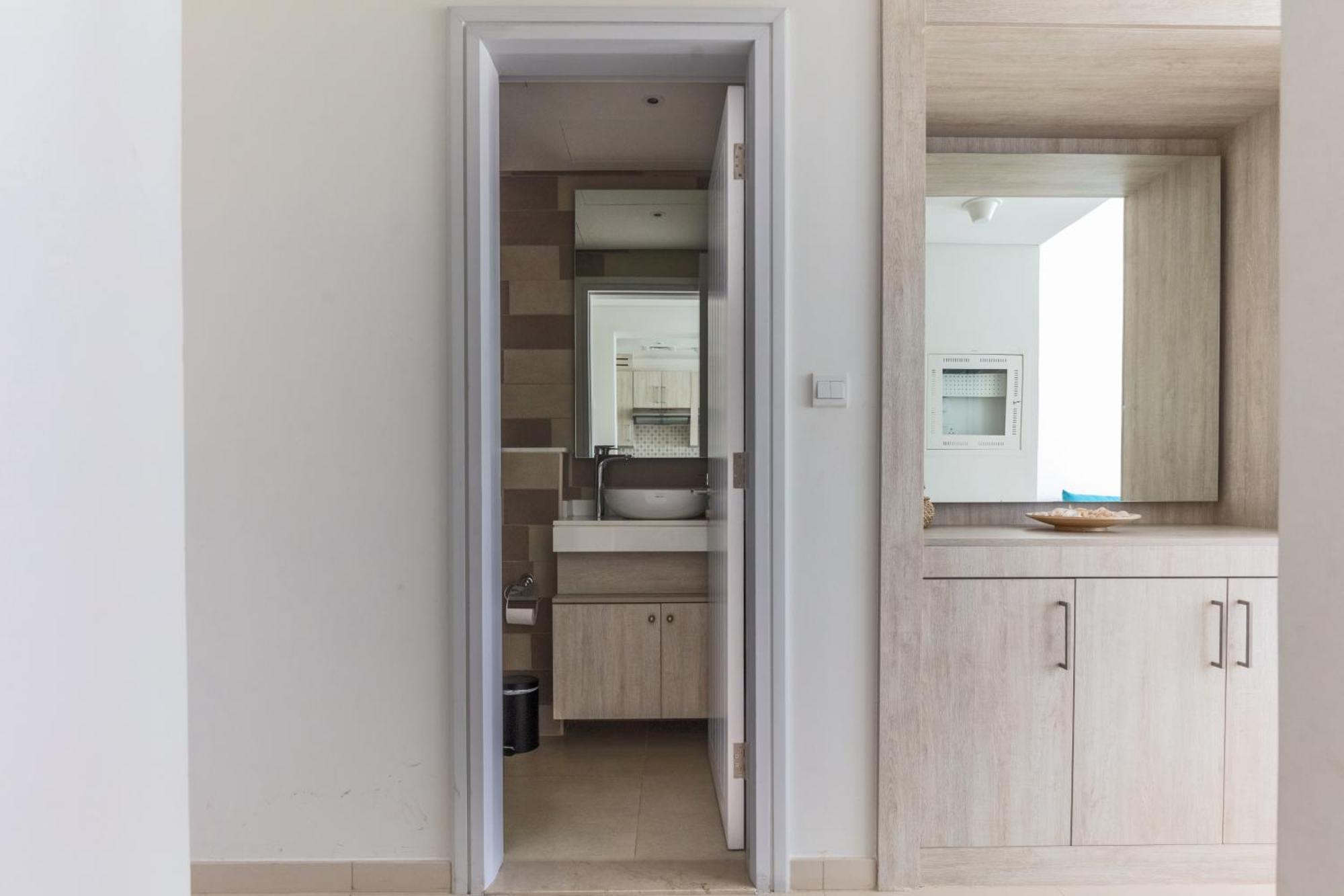 Modern Fully-equipped In Seven Palm, And Pool Access