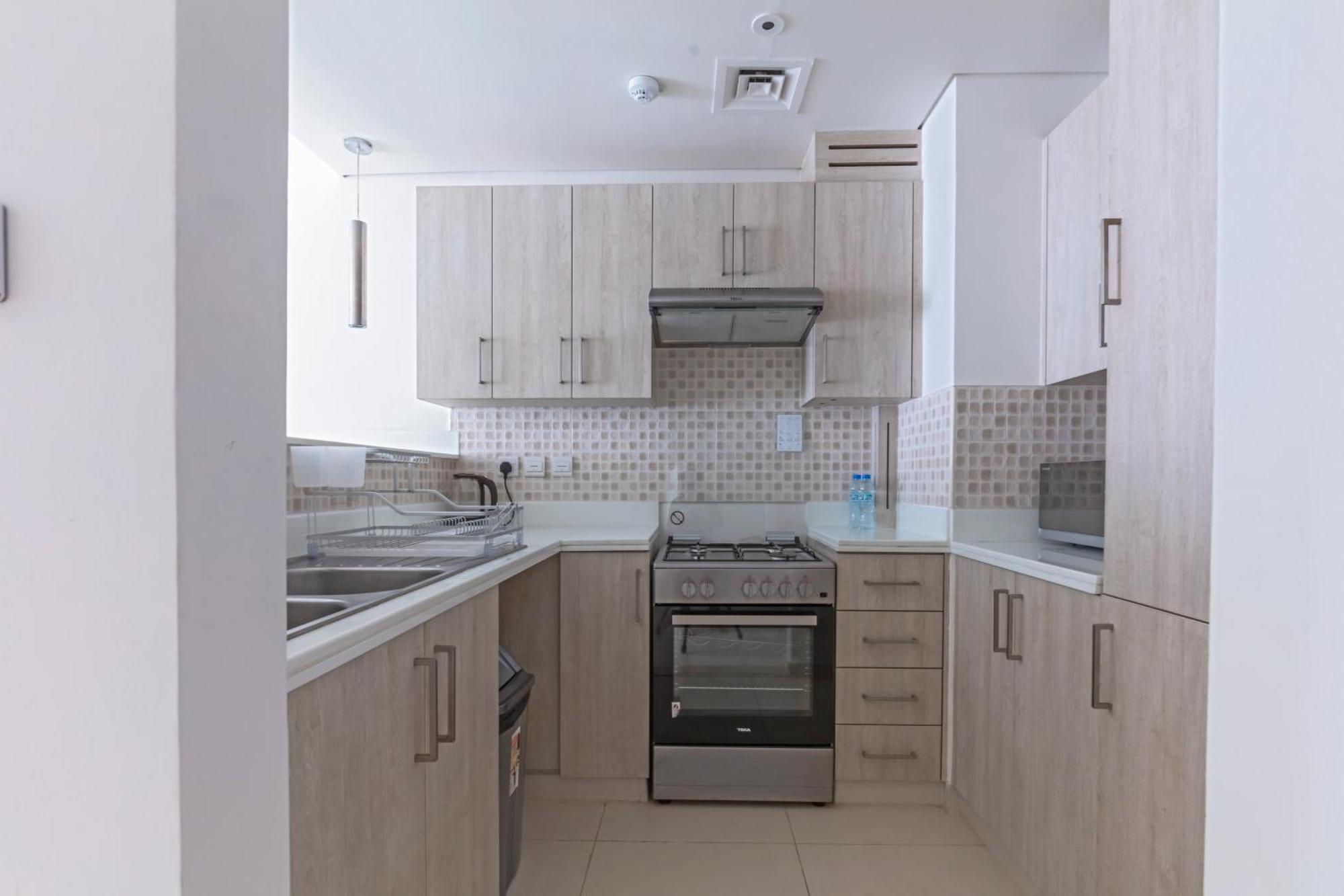 Apartment Modern Fully-equipped In Seven Palm, And Pool Access Dubai