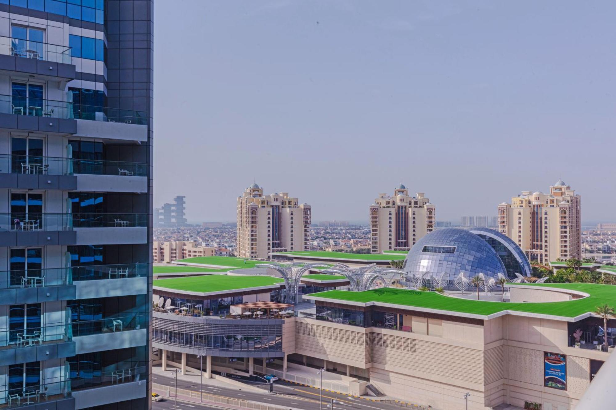 Modern Fully-equipped In Seven Palm, And Pool Access Dubai