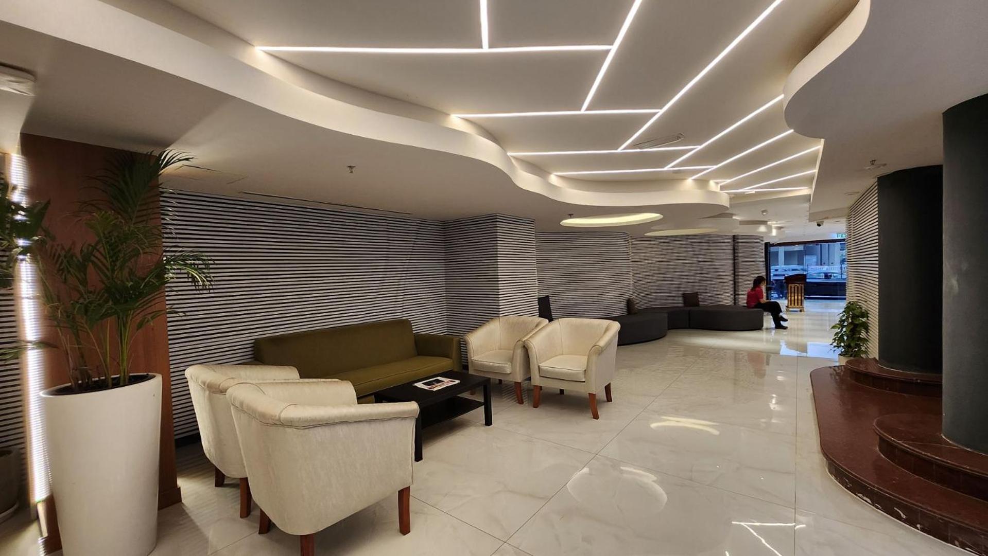 Hotel Vendome Plaza 3*