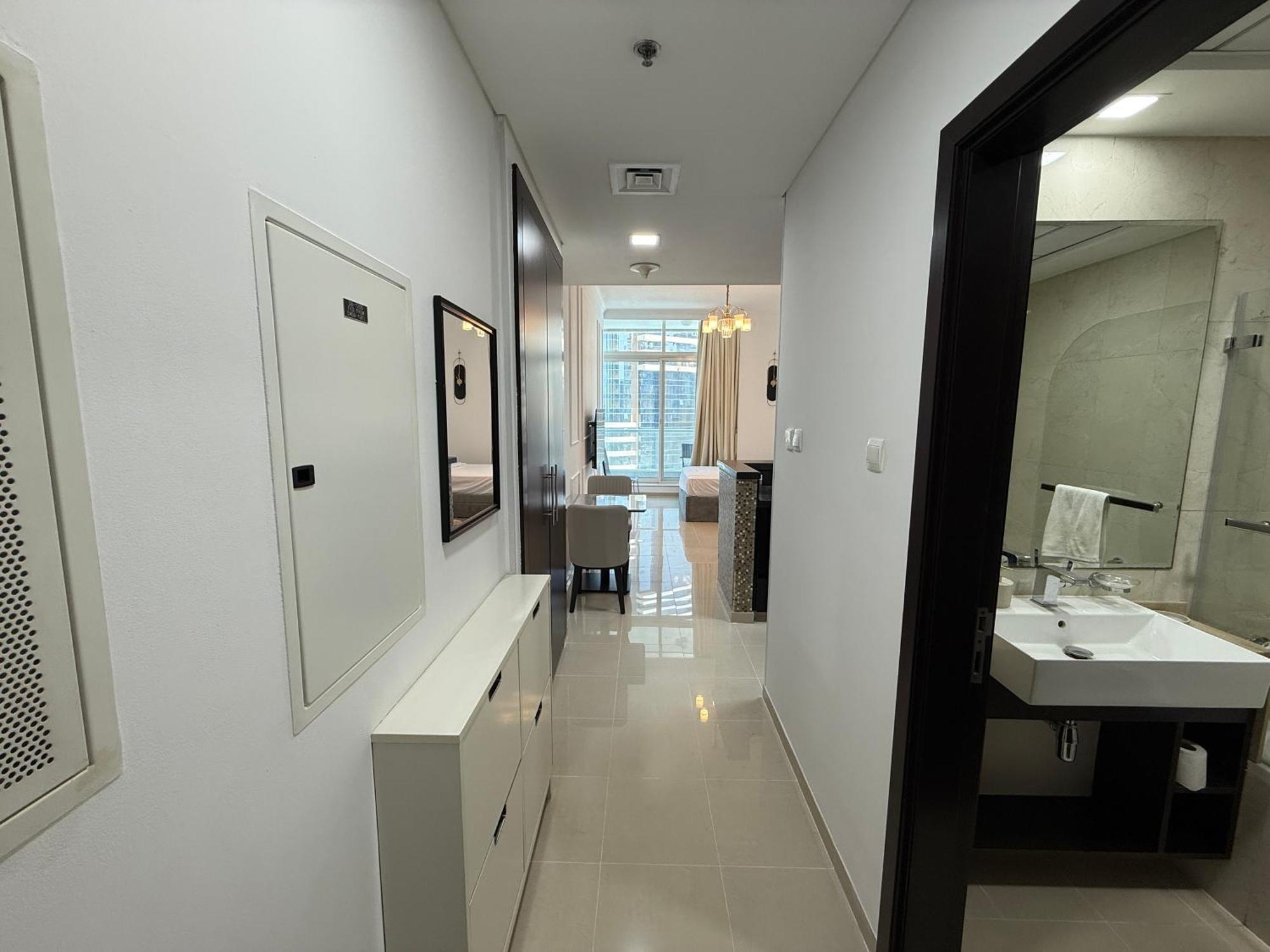 Cozy At Botanica Tower Marina By Gardenia Apartment
