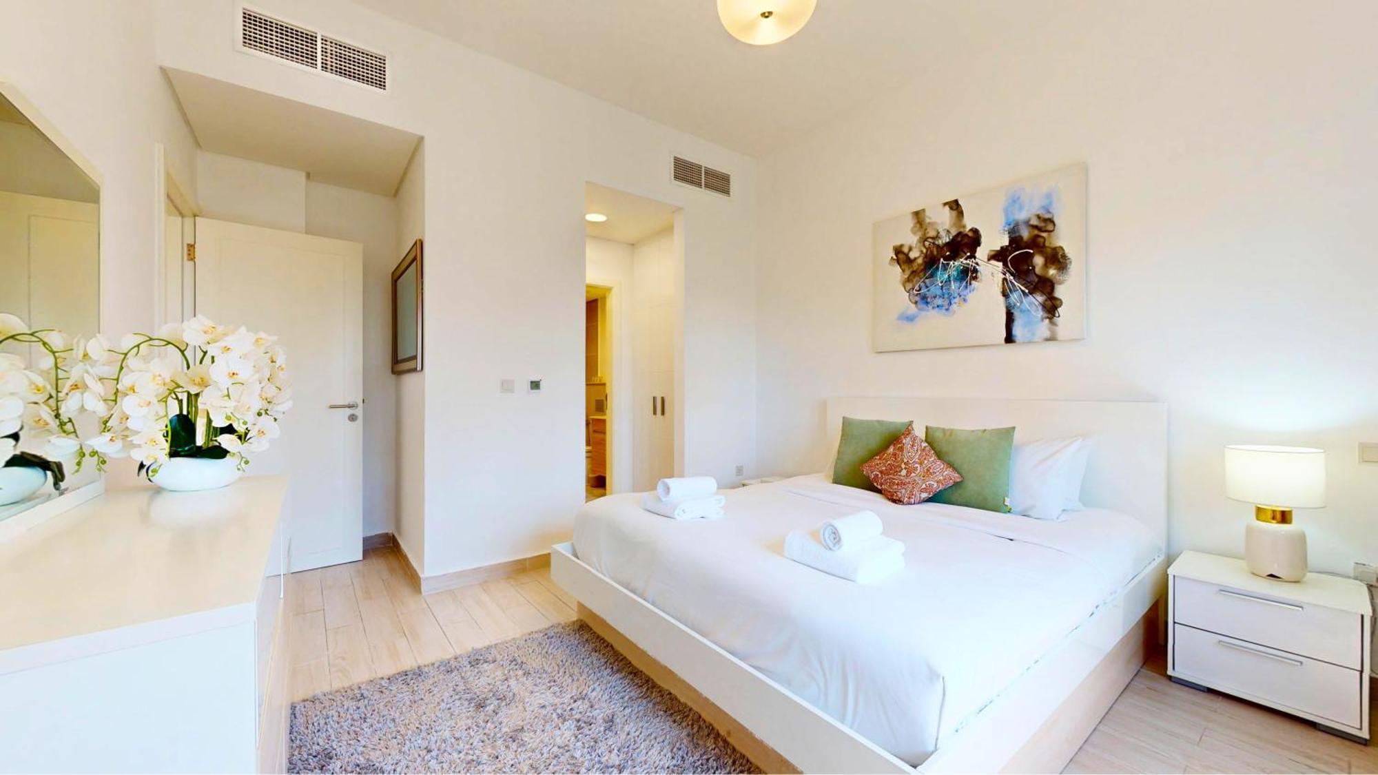 Vibrant Getaway 1br Furnished - Near Golf Course Dubai