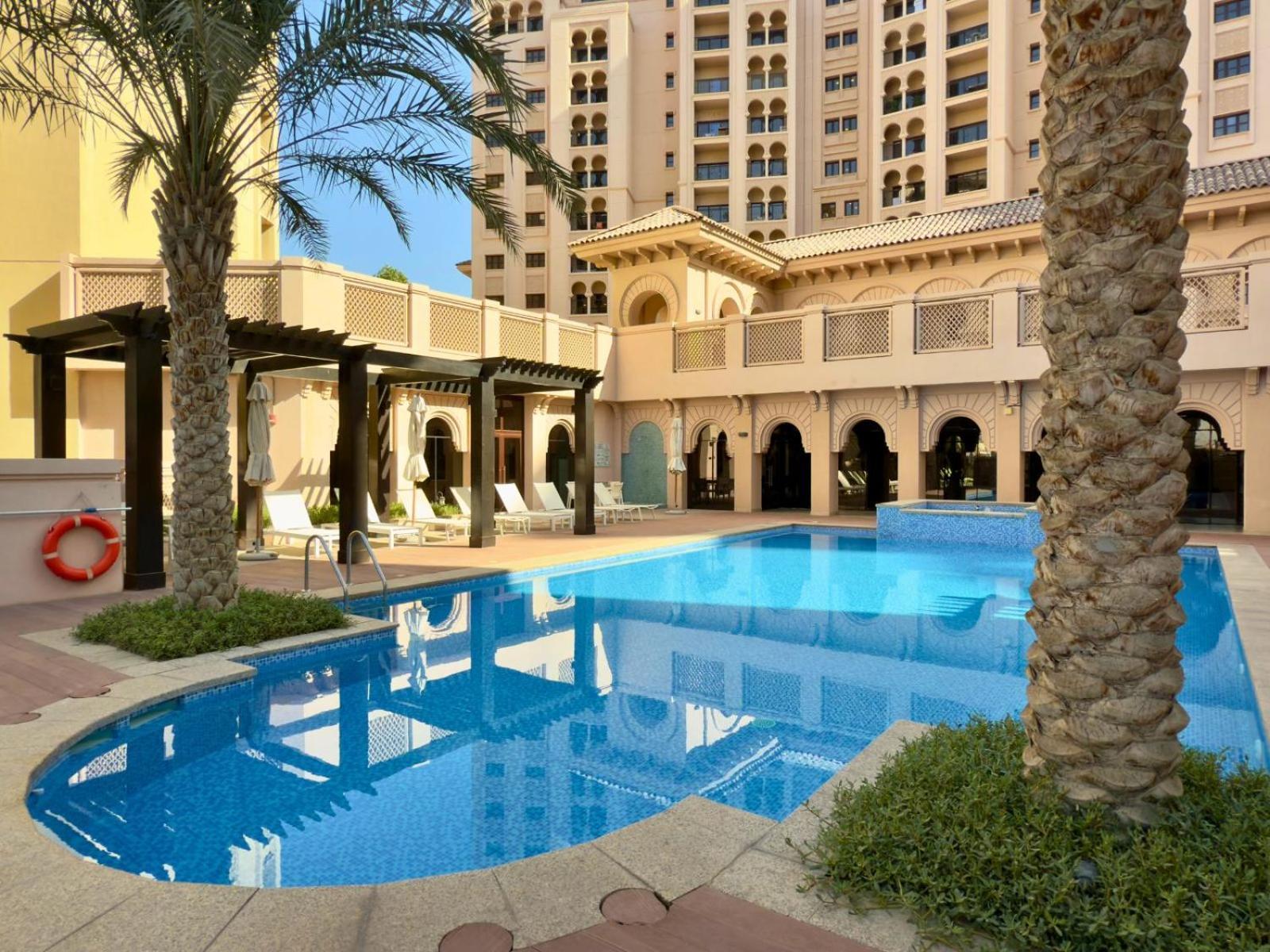 Vibrant Getaway 1br Furnished - Near Golf Course