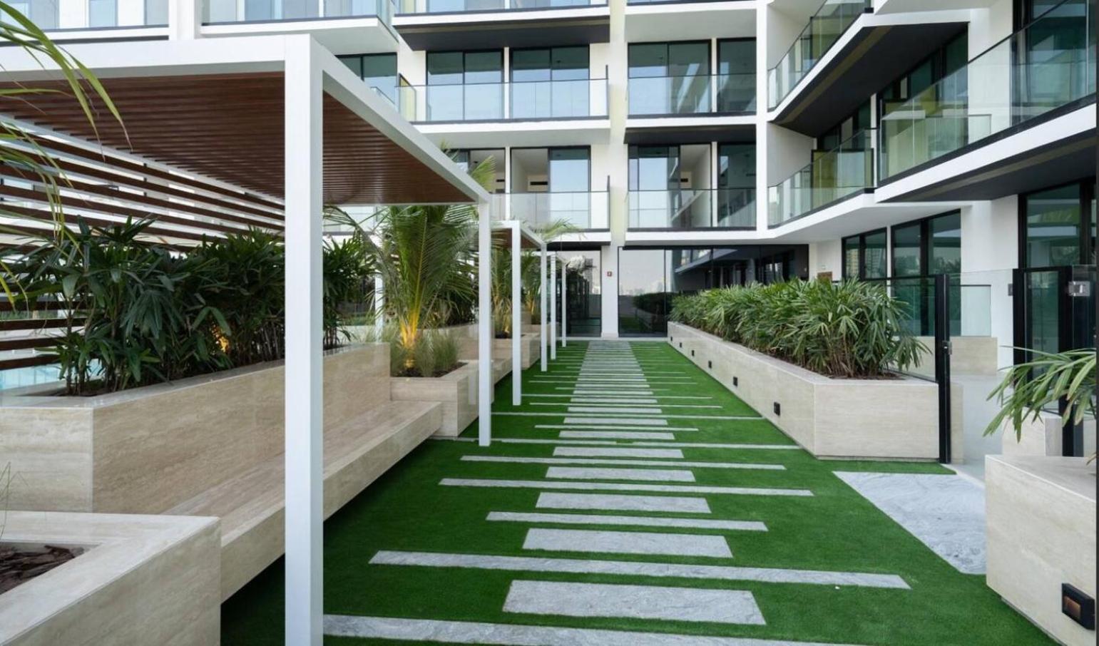 Daire Elegant 1-bedroom In Jvc Dubai