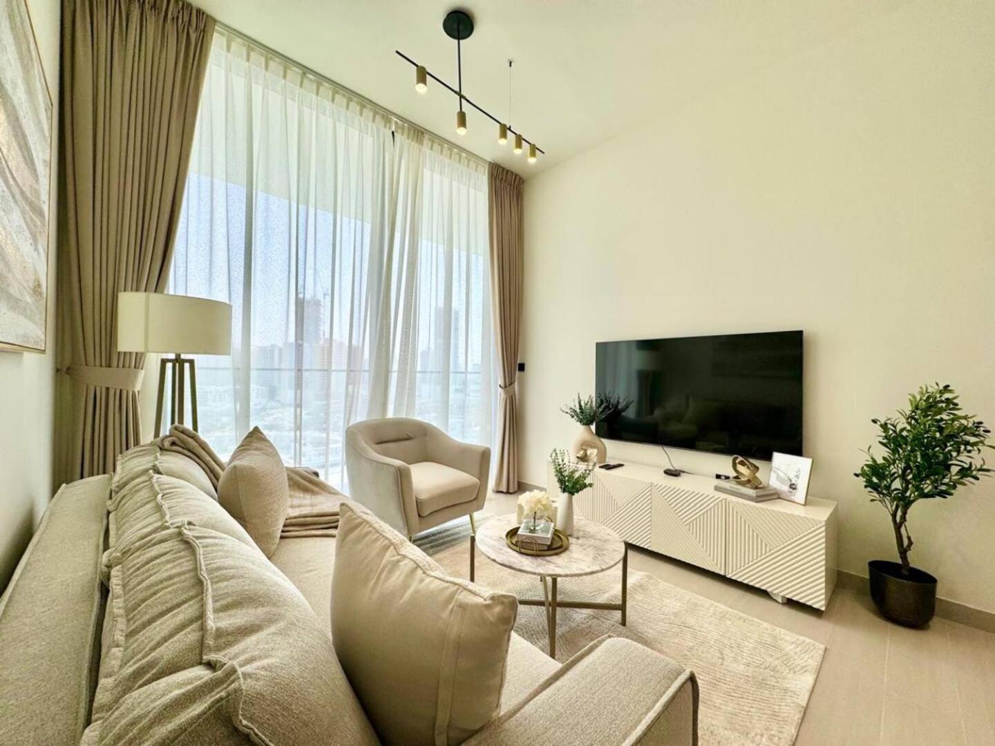 Elegant 1-bedroom In Jvc Daire *
