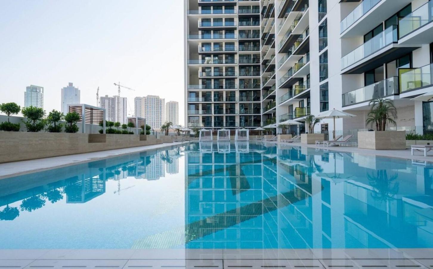 Daire Elegant 1-bedroom In Jvc Dubai