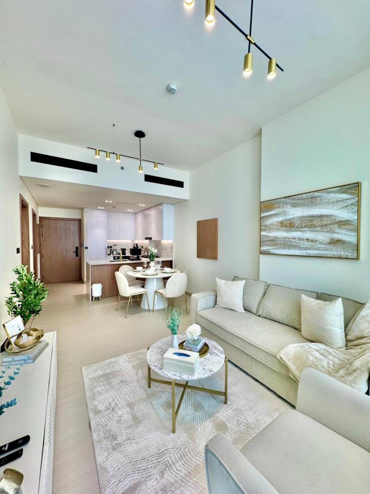 Daire Elegant 1-bedroom In Jvc *
