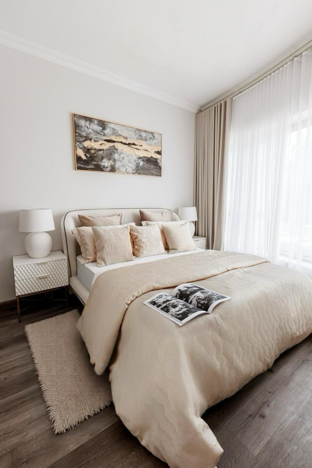 Beautiful 3 Bed In Marina! Apartment
