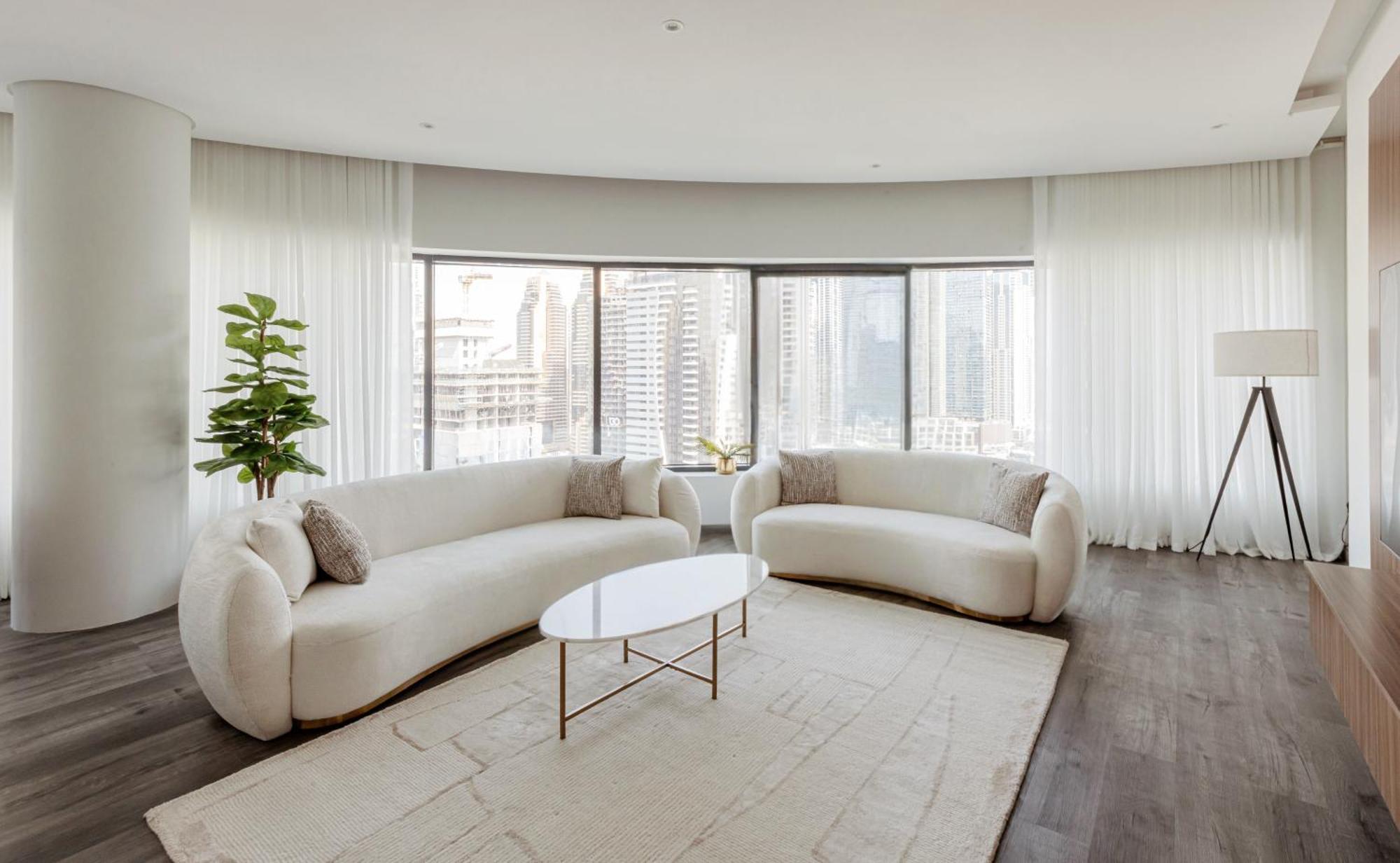 Apartment Beautiful 3 Bed In Marina!