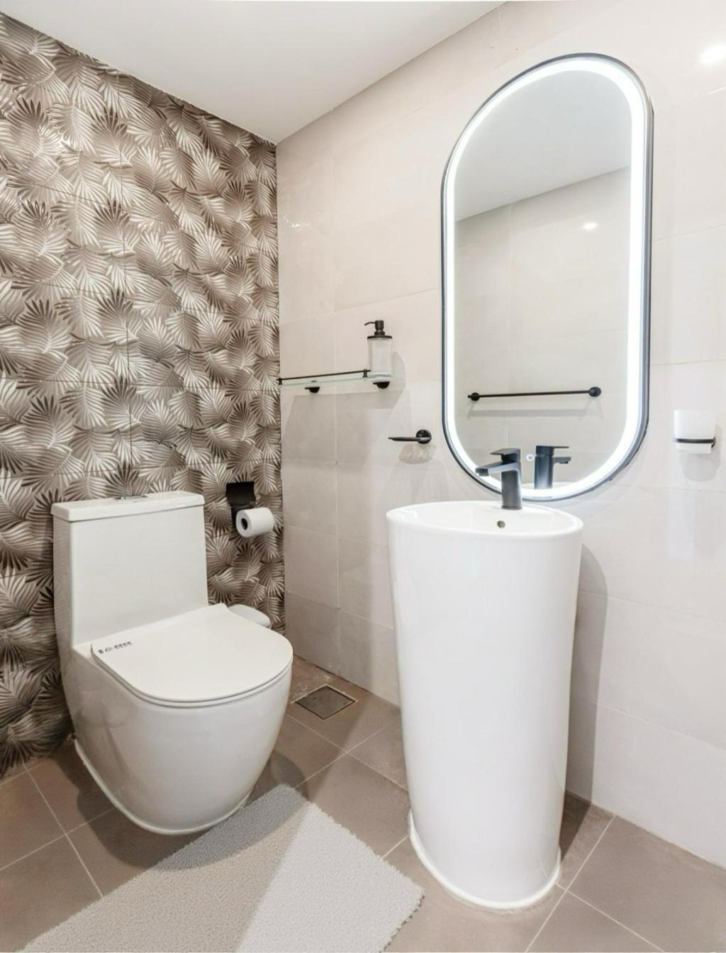 Apartment Beautiful 3 Bed In Marina! *