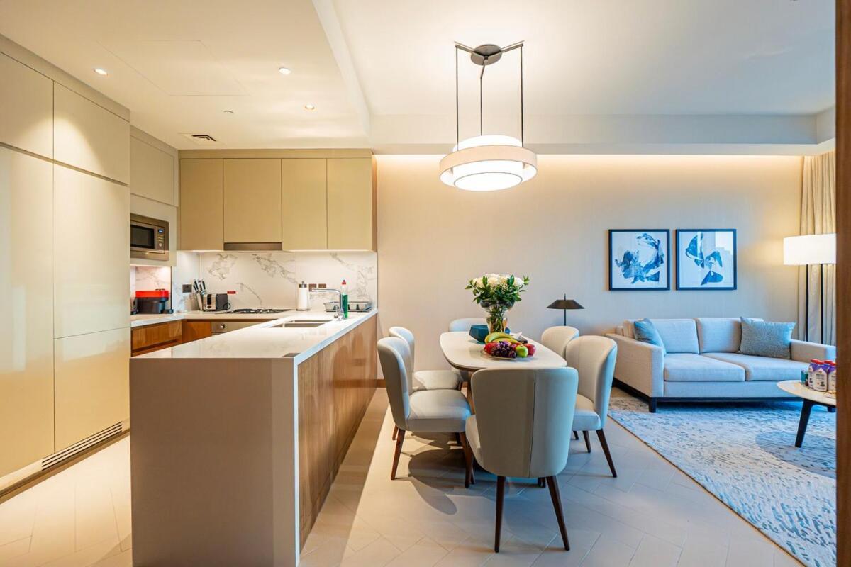 Venetian - Luxury Living Burj Khalifa View & Massage Chair Apartment *