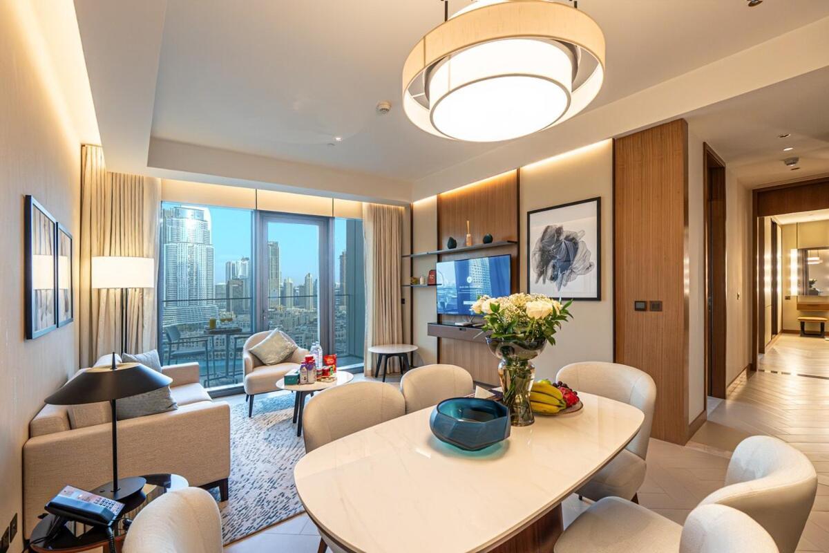 Venetian - Luxury Living Burj Khalifa View & Massage Chair *