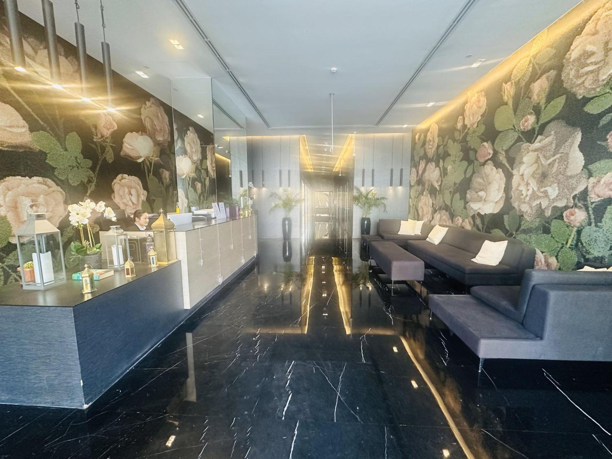 Apartment Sunrise Homes - A Stylish In Botanica Tower