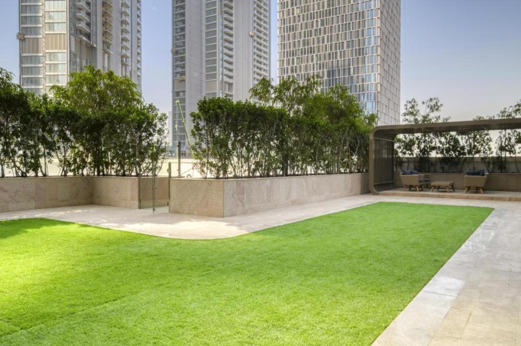 Zed Living - Luxe 2br With Burj Khalifa View - Rp Heights Apartment