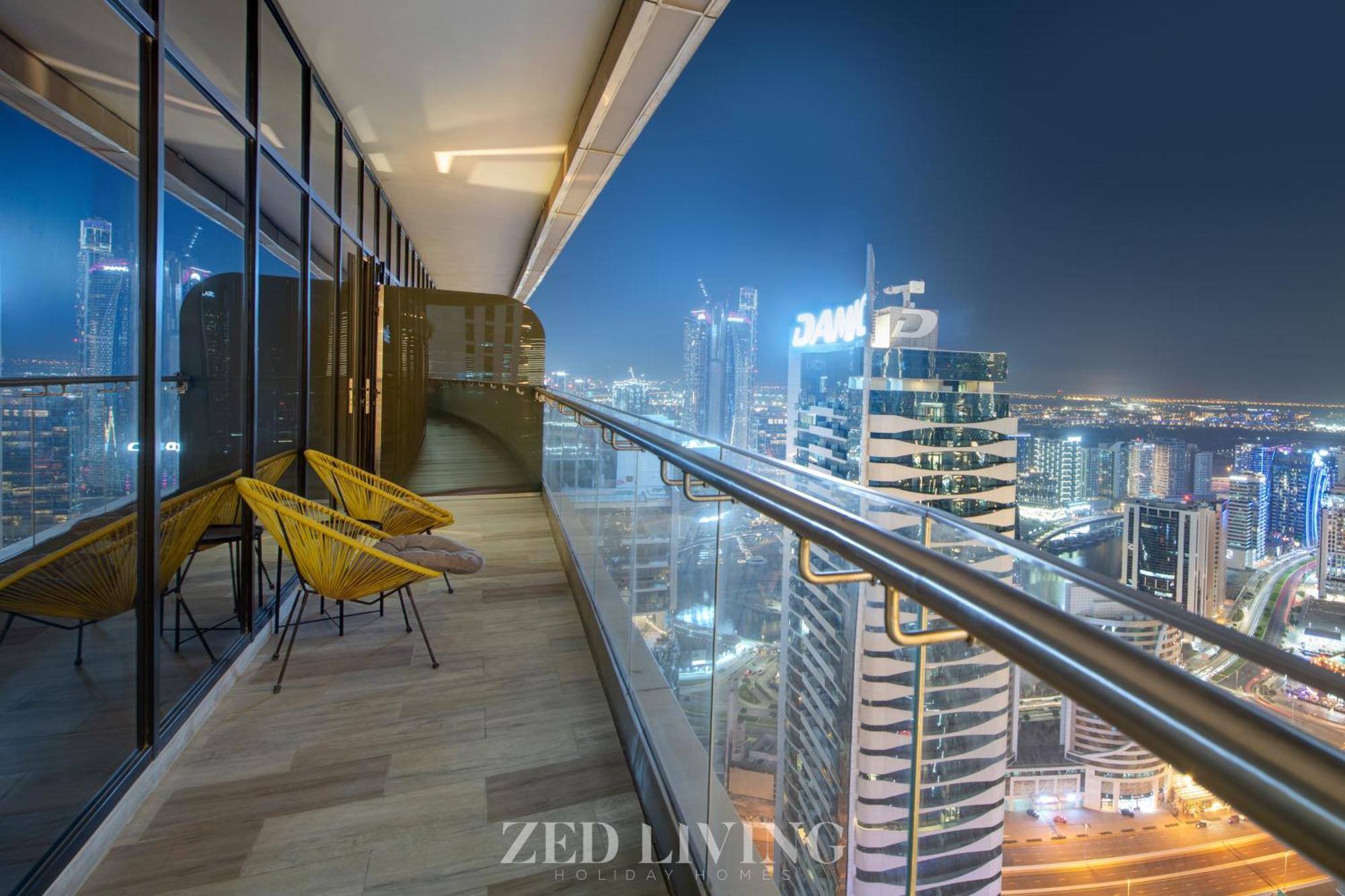 Zed Living - Luxe 2br With Burj Khalifa View - Rp Heights Dubai