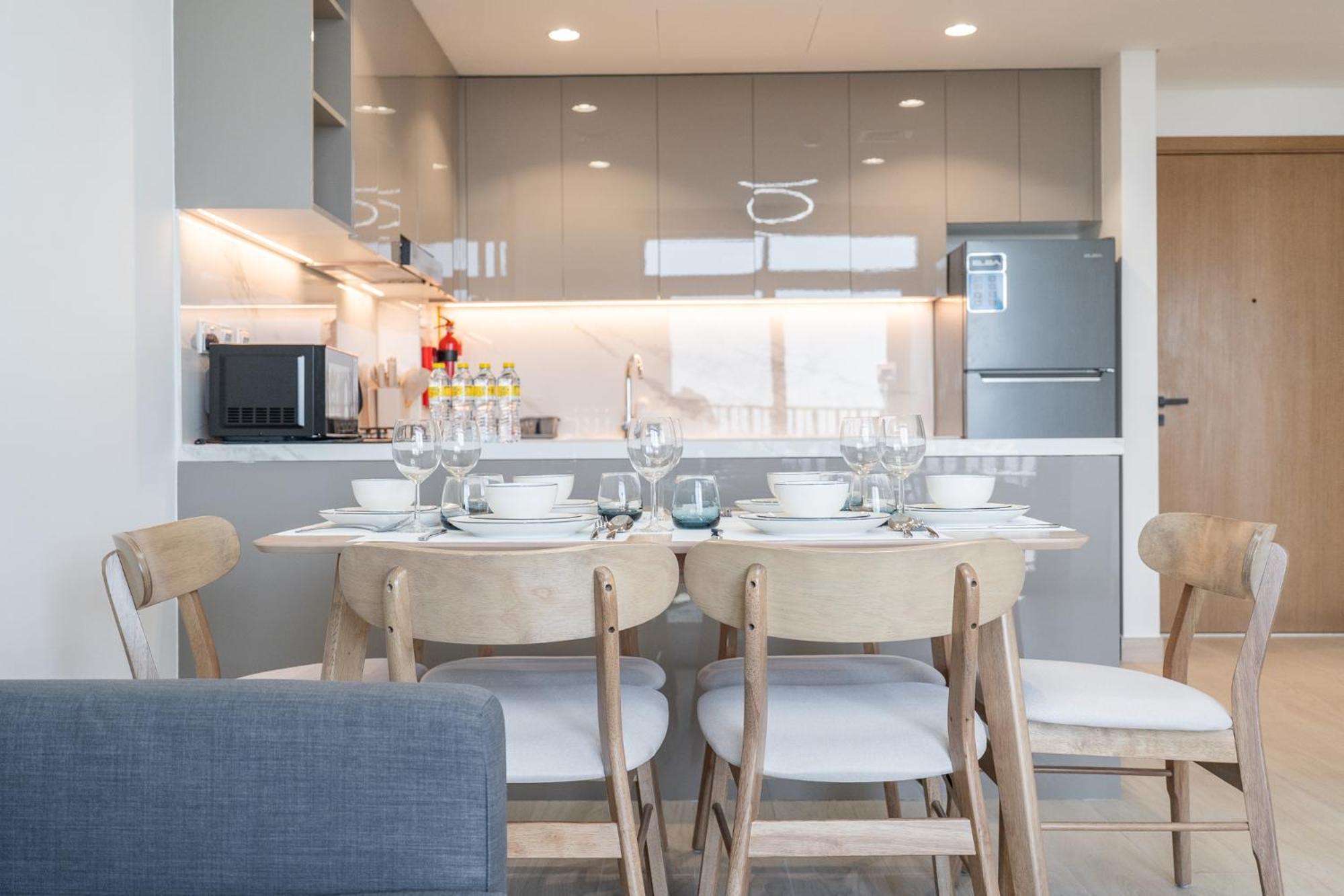 Modern And Peaceful 2 Bedroom In Amber By Azizi Apartment *