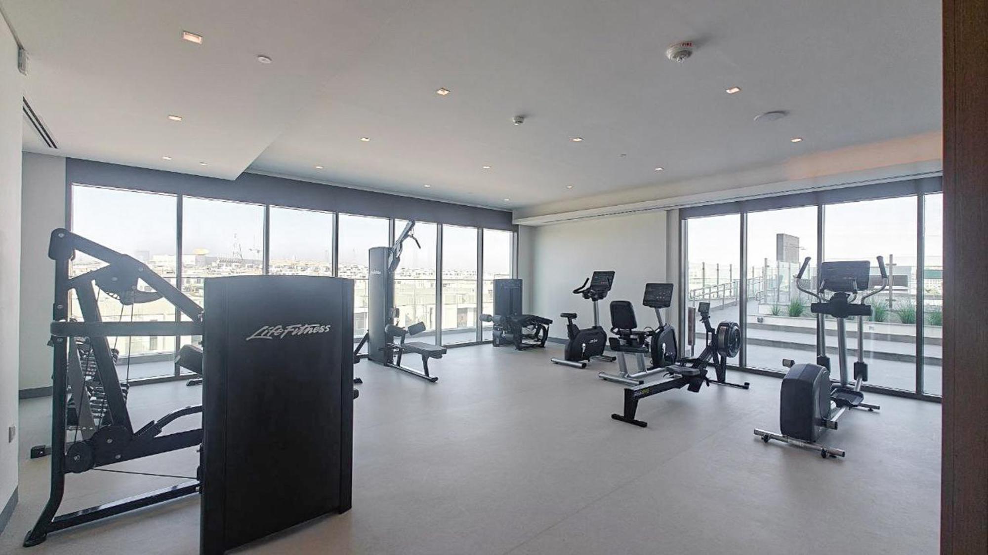 Modern And Peaceful 2 Bedroom In Amber By Azizi * Dubai