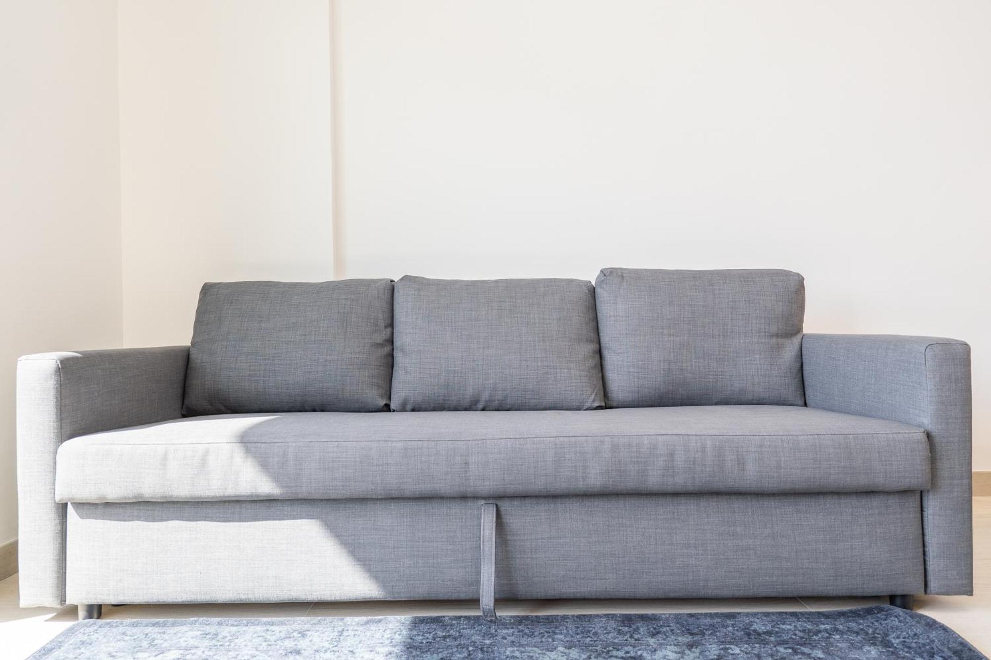 Modern And Peaceful 2 Bedroom In Amber By Azizi Apartment Dubai