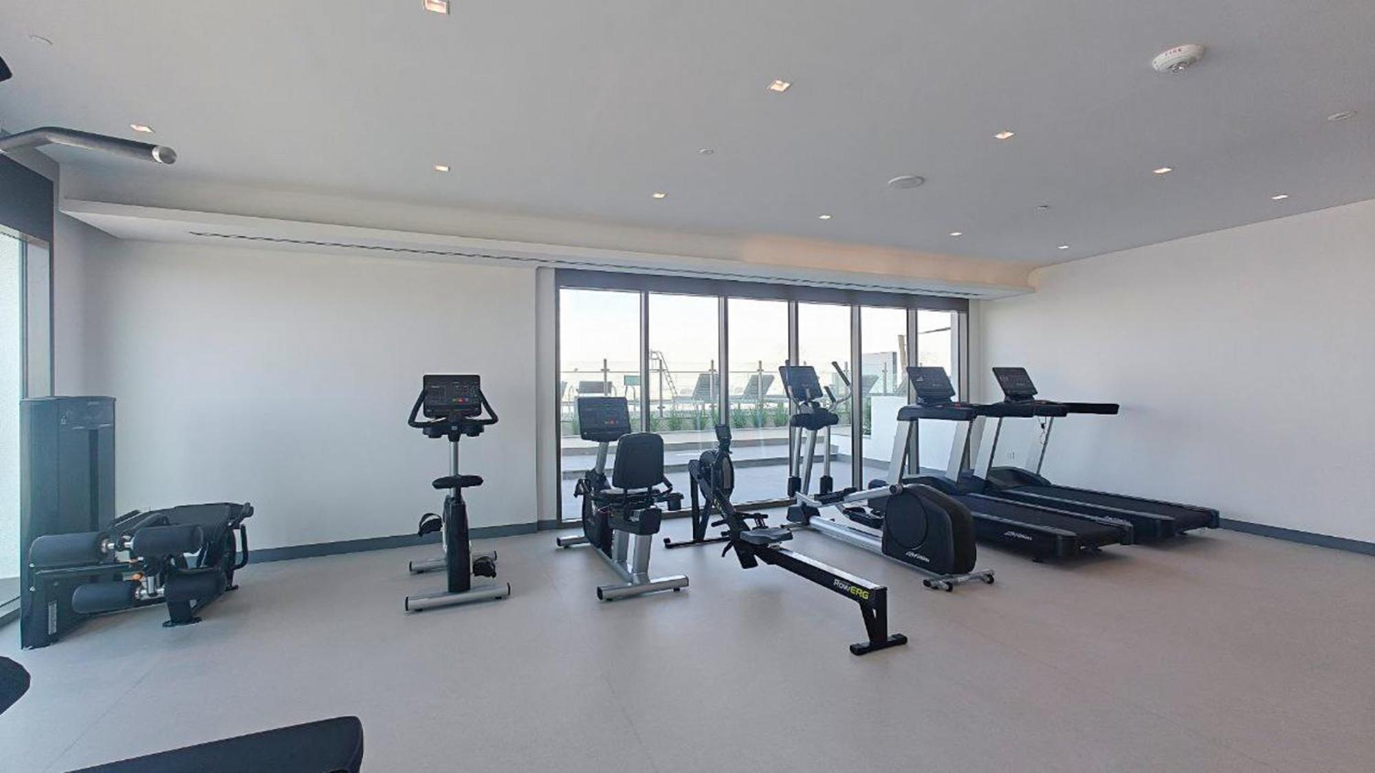 Modern And Peaceful 2 Bedroom In Amber By Azizi * Dubai