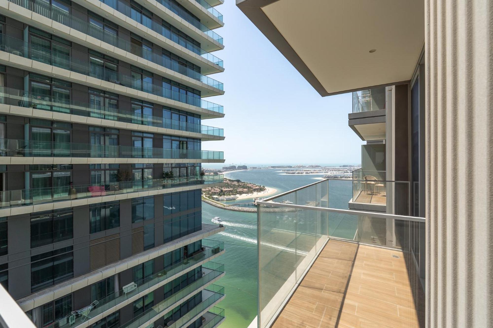 Premium 1 Bedroom In Isle Great For Retreat Apartment Dubai