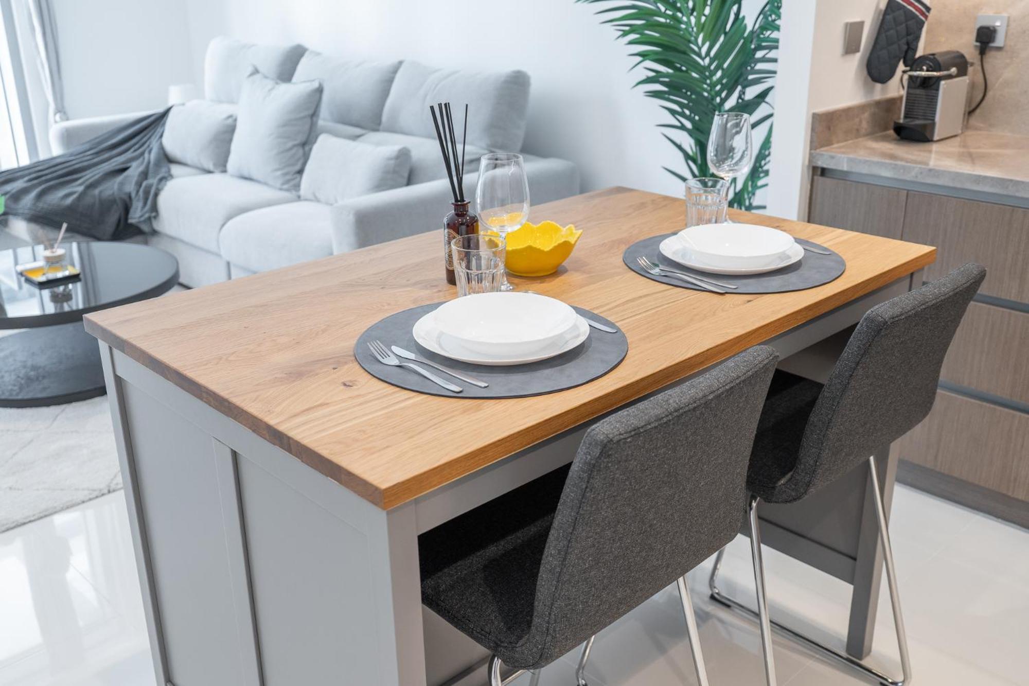 Premium 1 Bedroom In Isle Great For Retreat Dubai