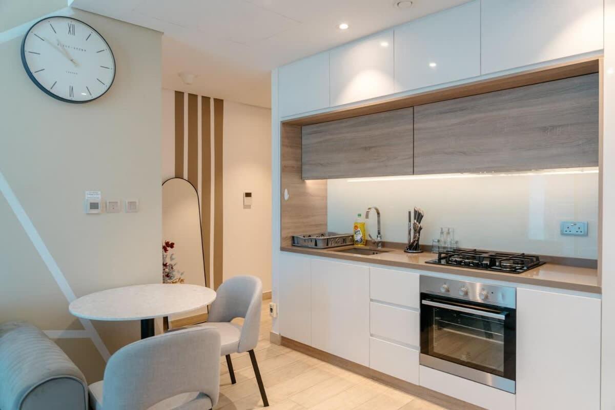 Beautiful 1 Bed Marina I Sleeps 4 Apartment