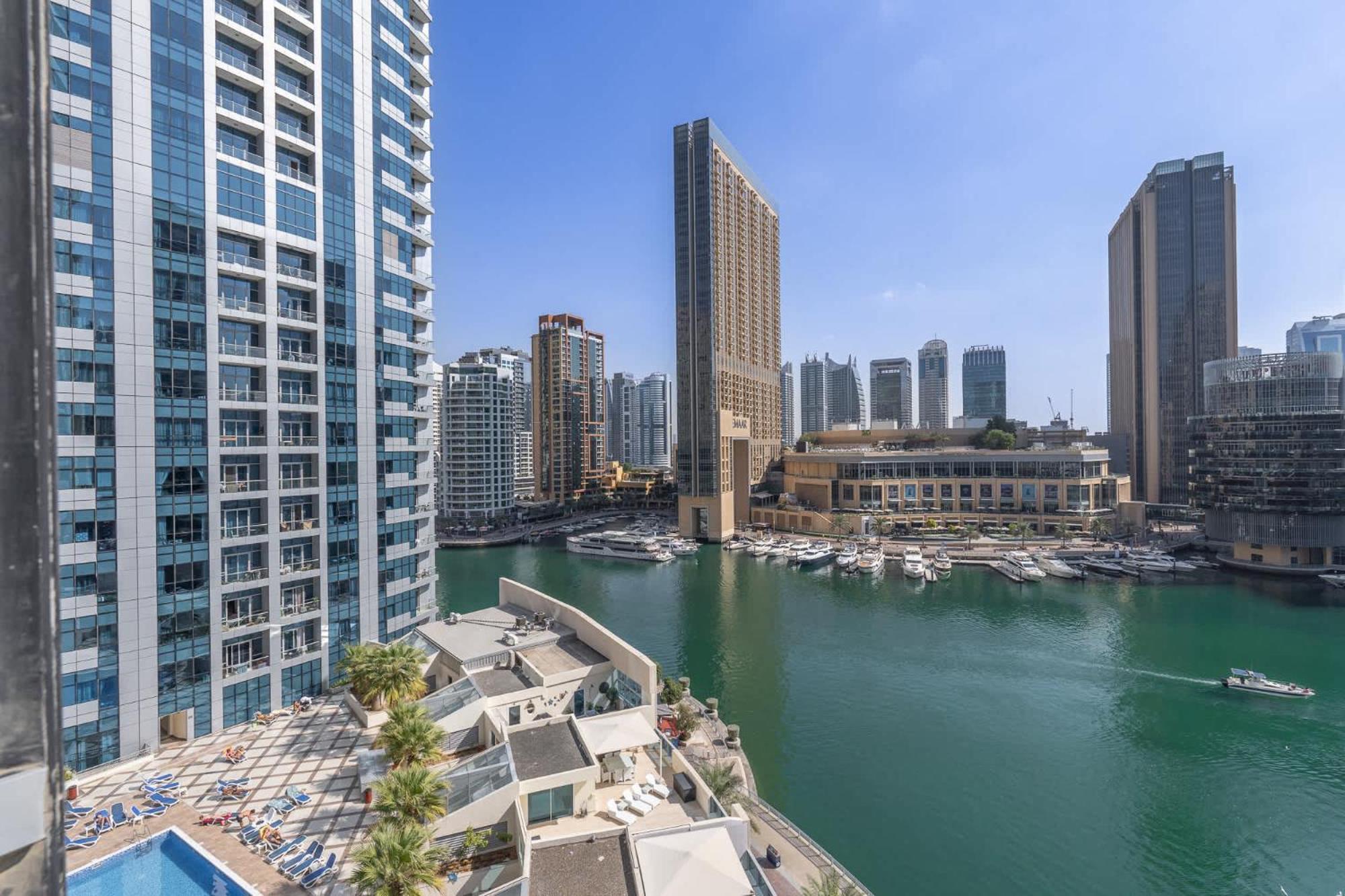 Chic Marina-view In Bay Marina Apartment Dubai