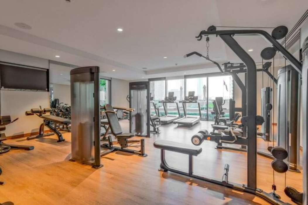 Full Luxury In 2 Bedroom With Skycraper Views Apartment Dubai
