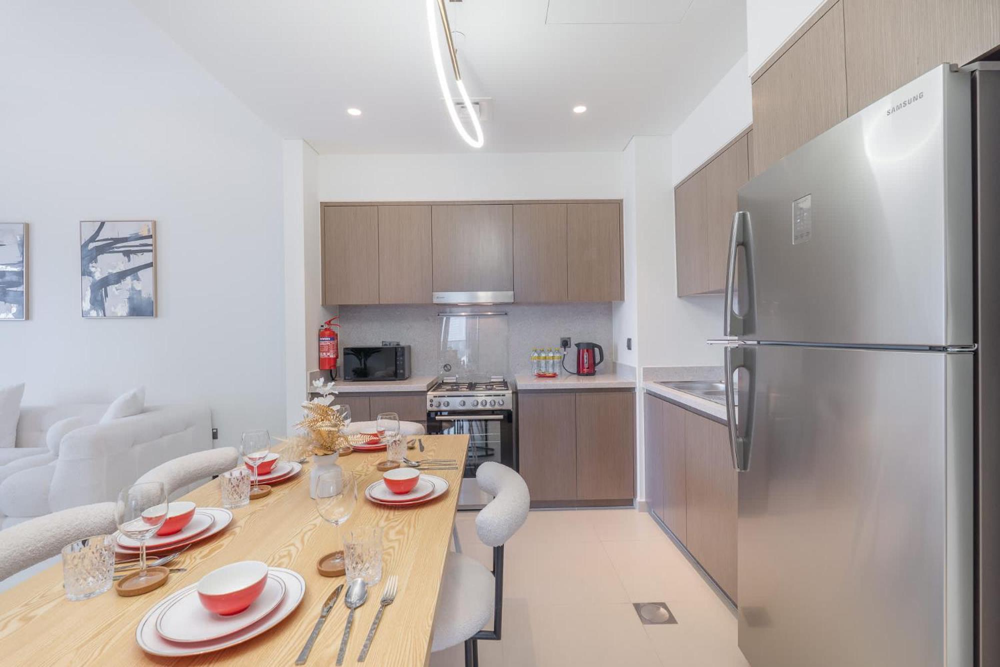 Full Luxury In 2 Bedroom With Skycraper Views *