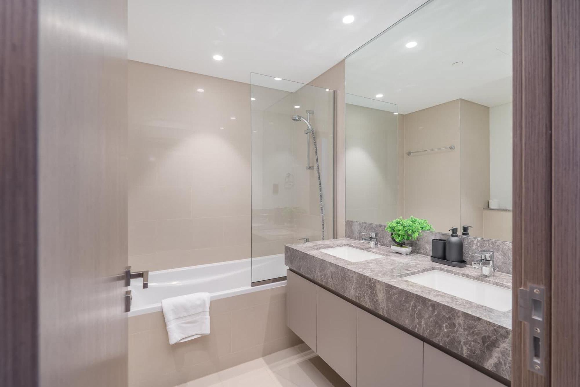 Full Luxury In 2 Bedroom With Skycraper Views Apartment *