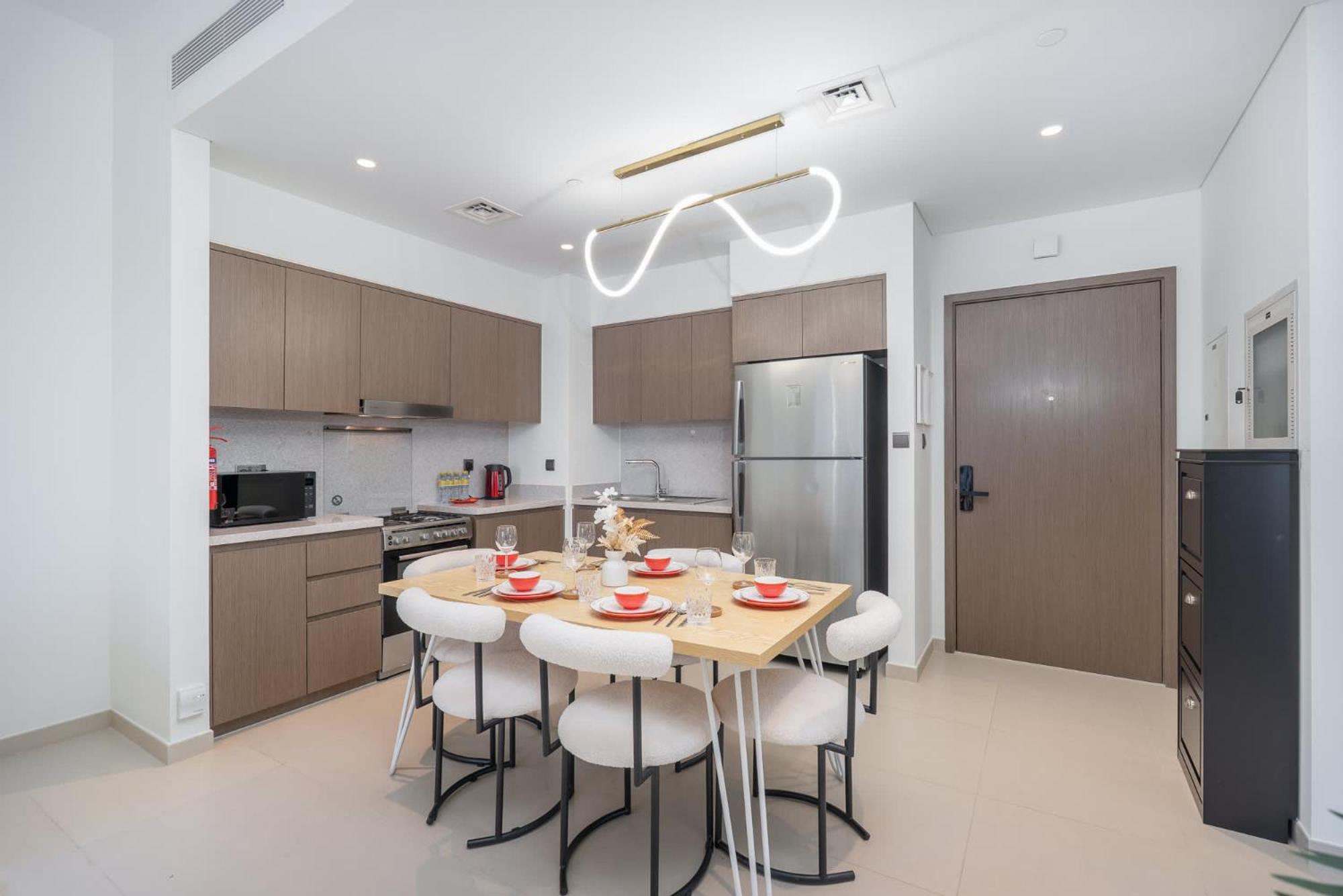 Full Luxury In 2 Bedroom With Skycraper Views * Dubai