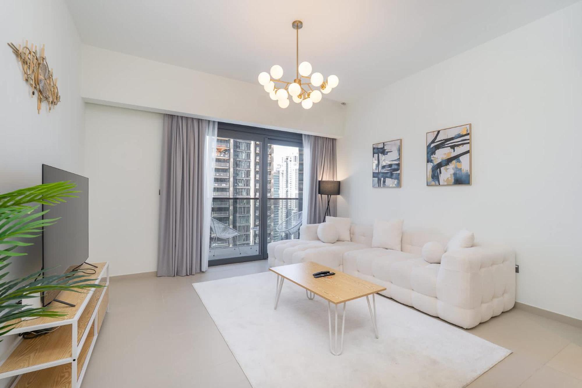 Full Luxury In 2 Bedroom With Skycraper Views Apartment Dubai