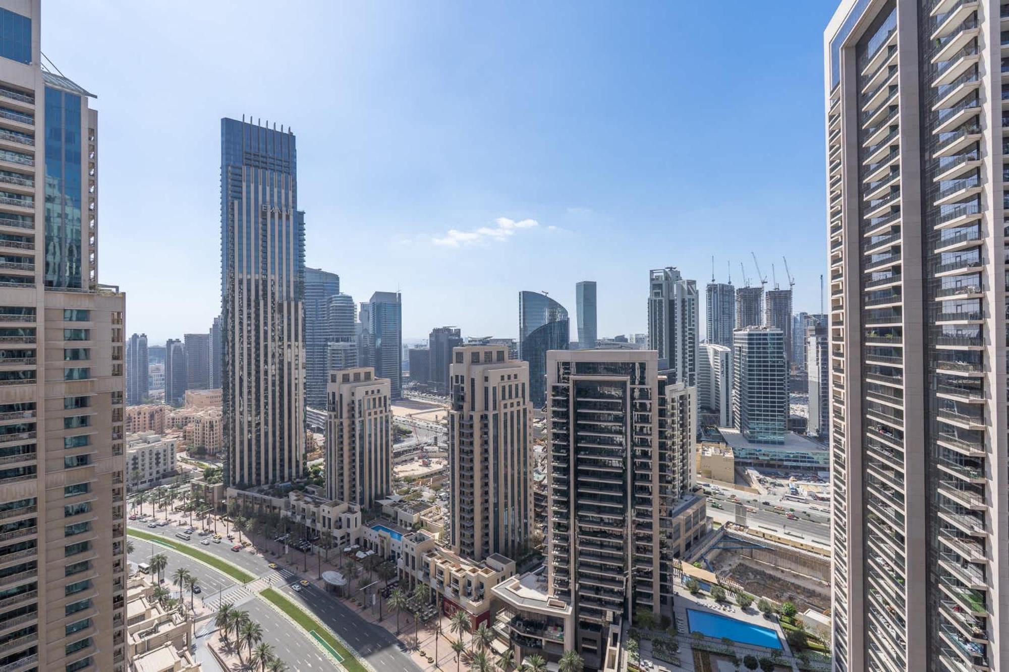 Apartment Full Luxury In 2 Bedroom With Skycraper Views Dubai
