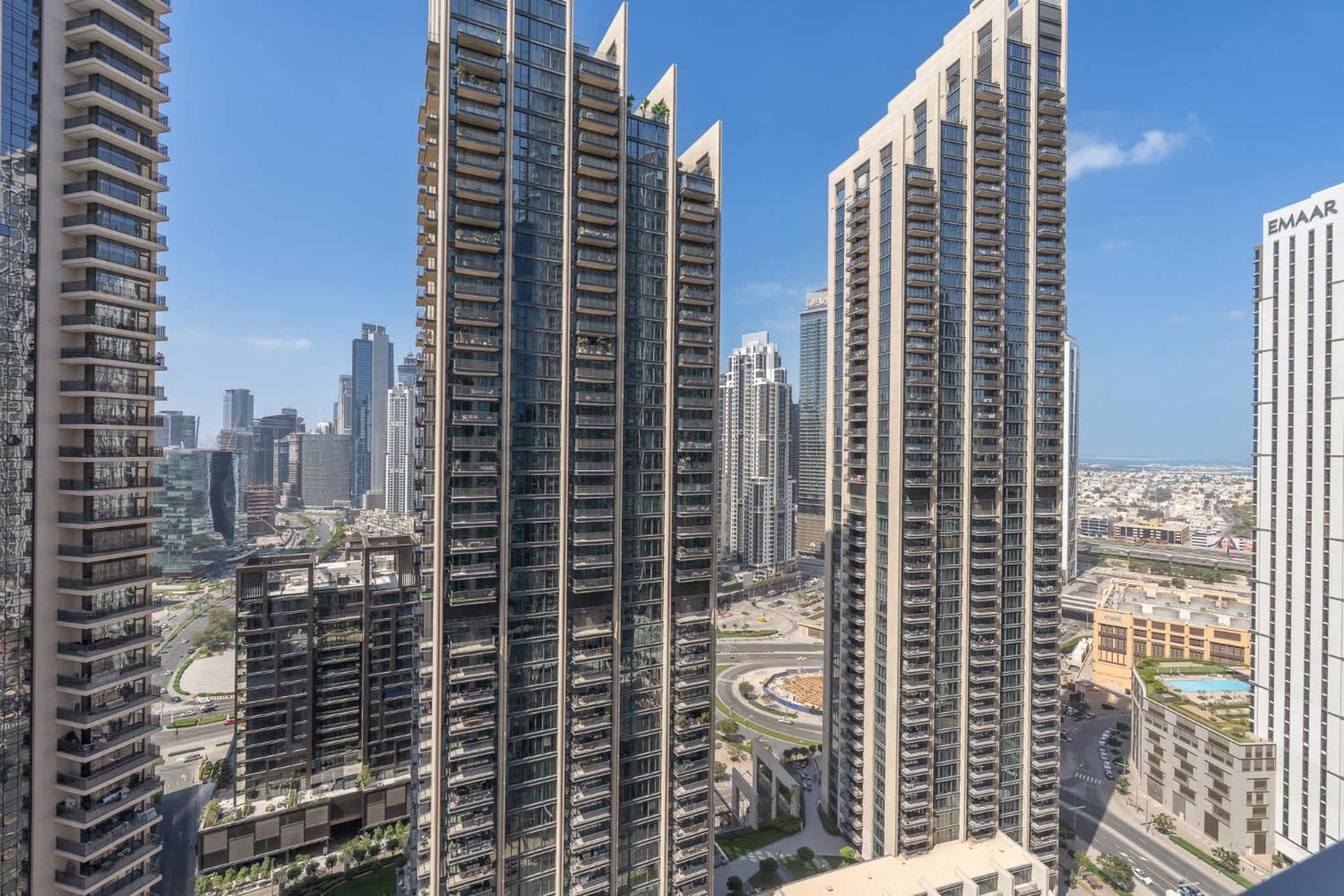 Apartment Full Luxury In 2 Bedroom With Skycraper Views Dubai