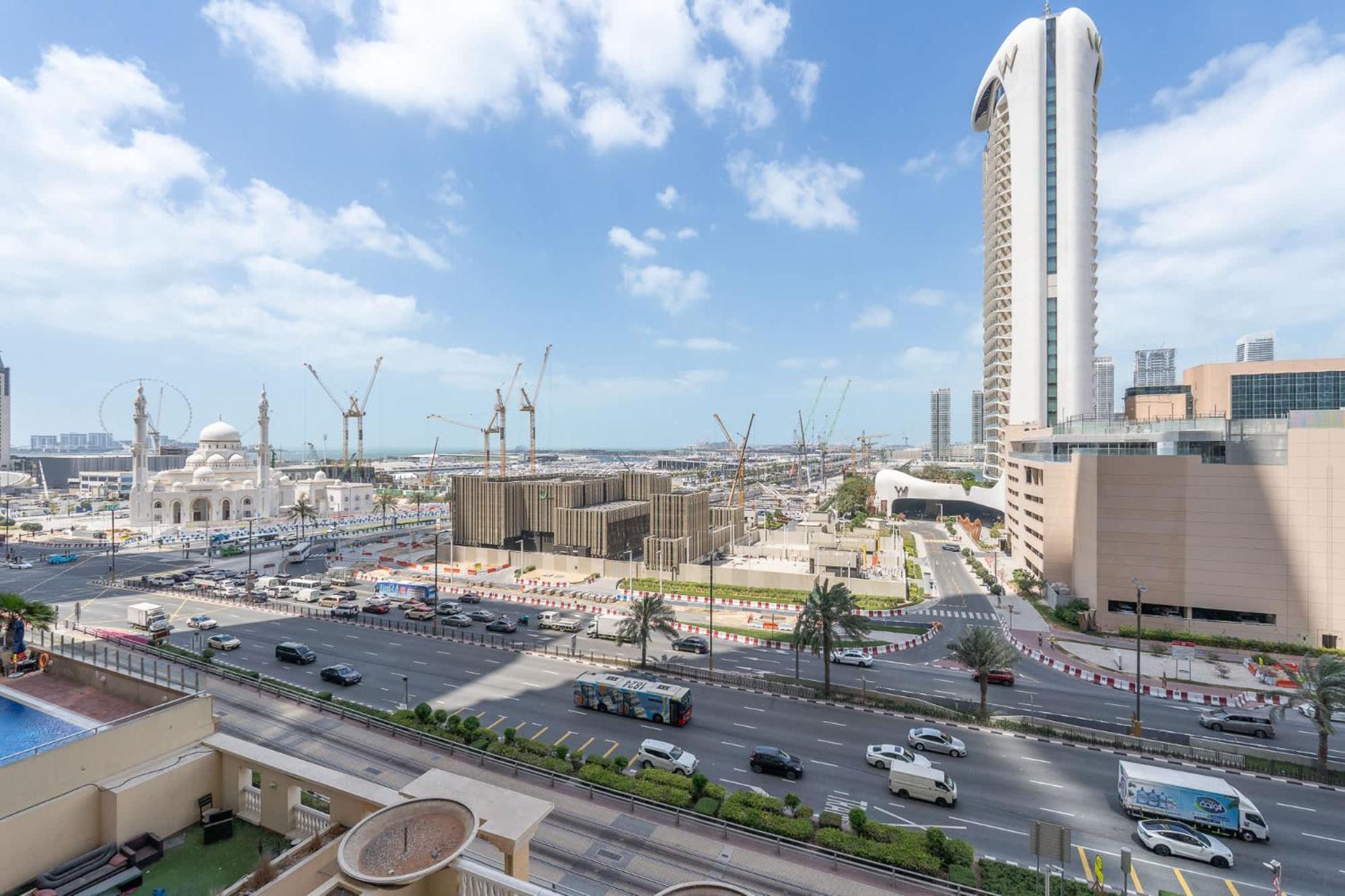 Daire 1 Bedroom In Marina With Stunning Ain View Dubai