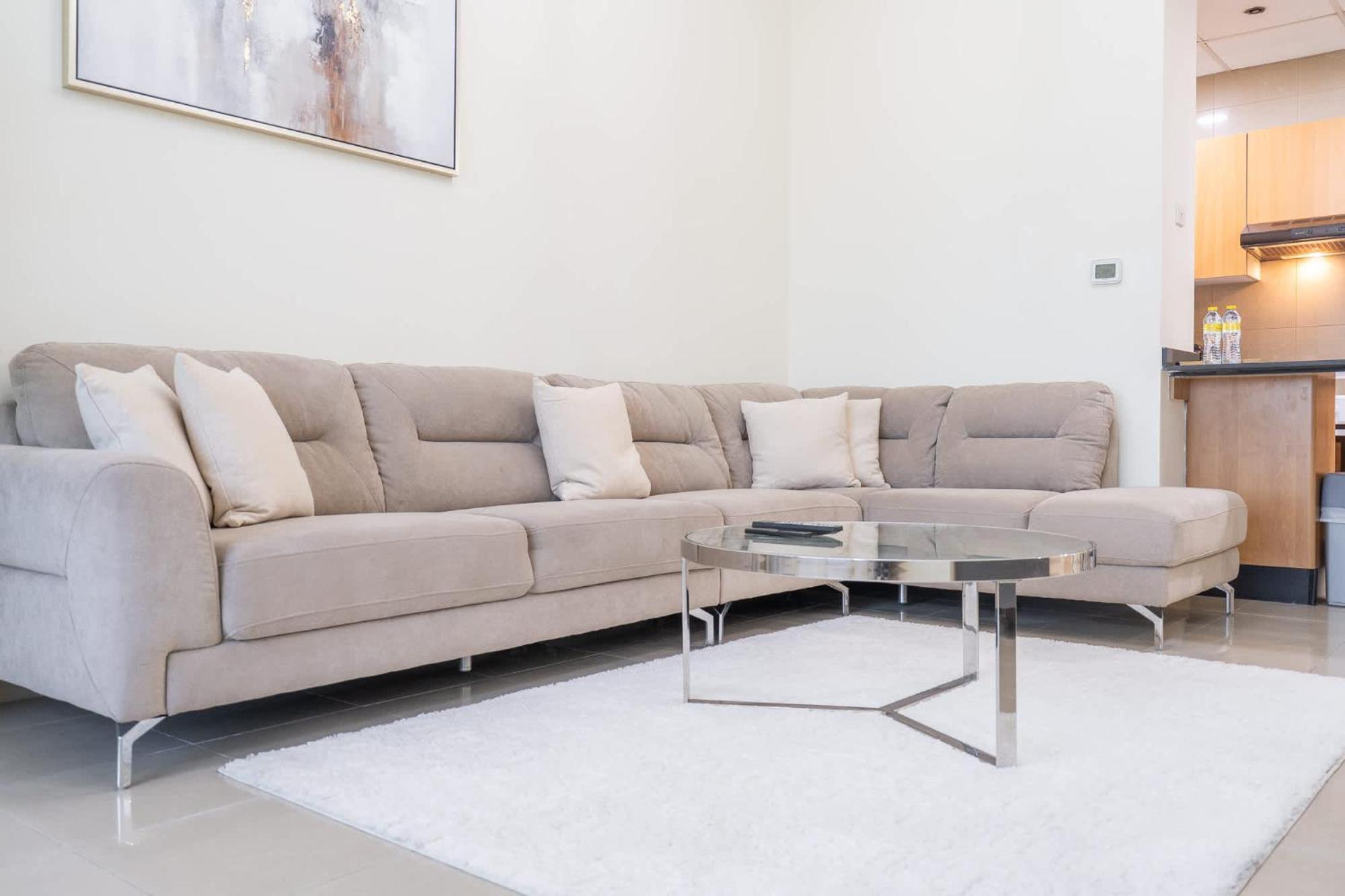 1 Bedroom In Marina With Stunning Ain View Daire