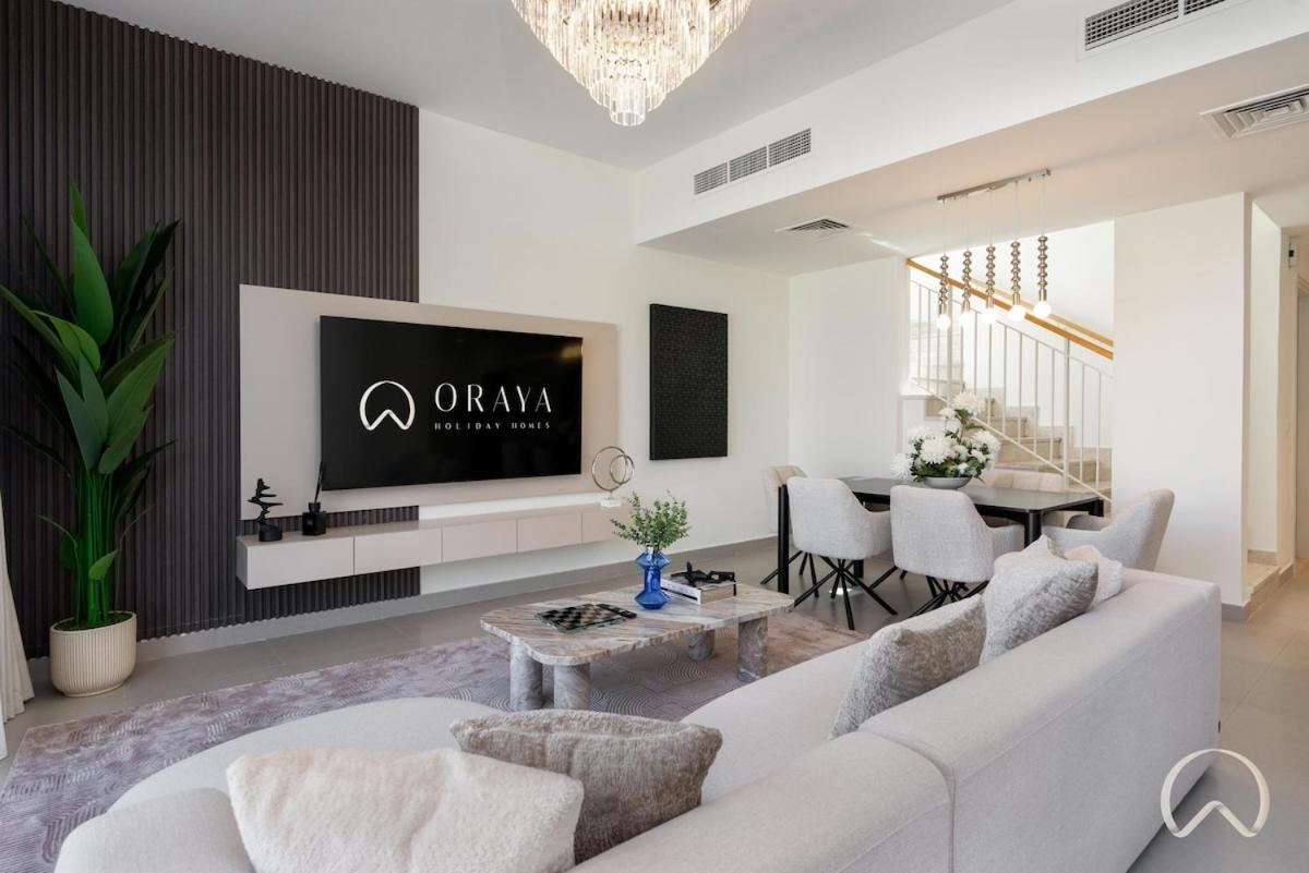 4br In Hills Estate