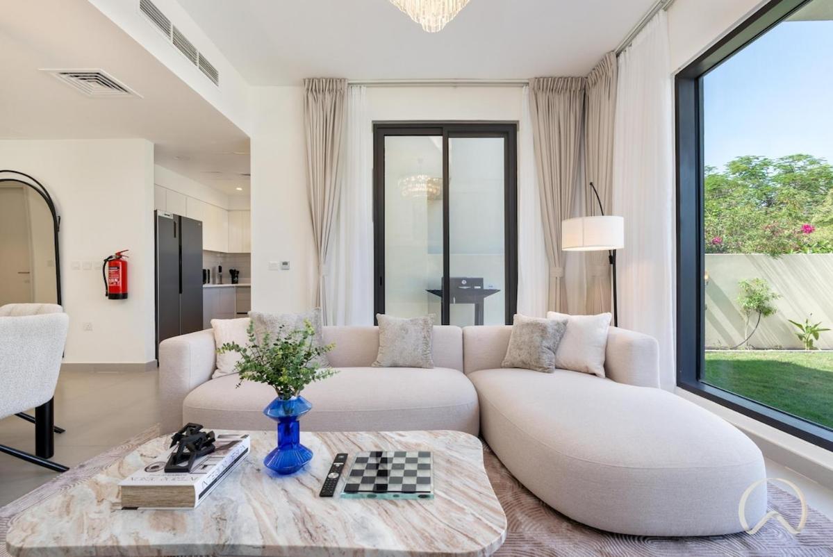 4br In Hills Estate Holiday home *