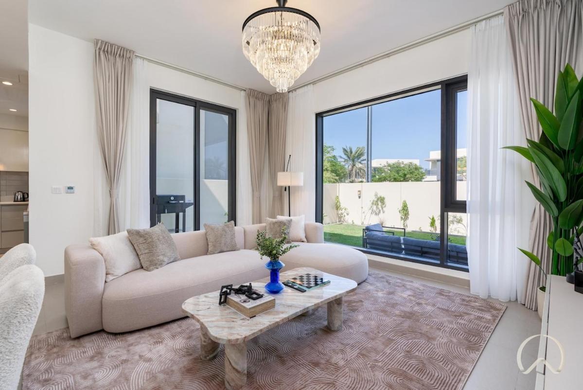 4br In Hills Estate * Dubai