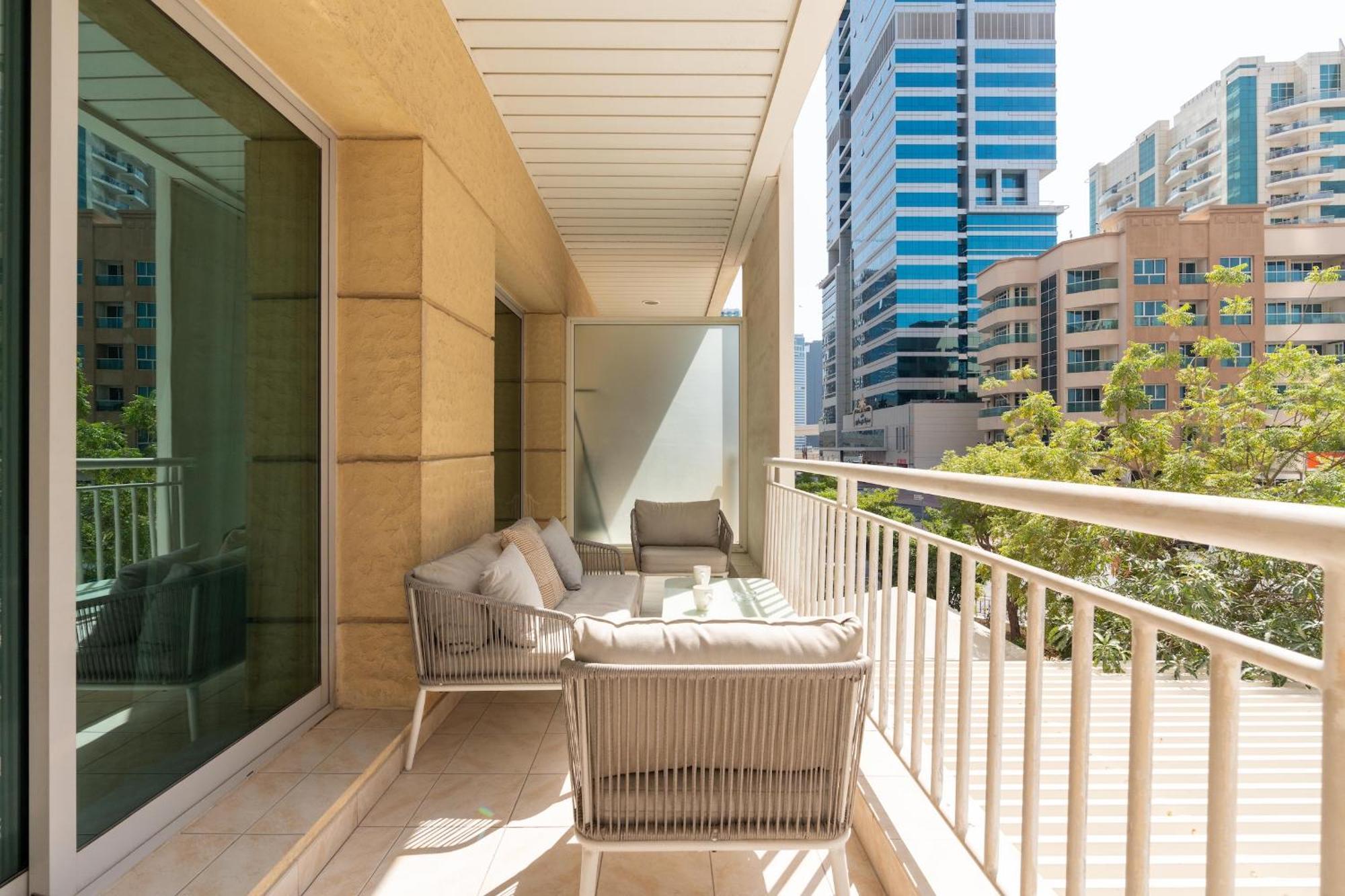 Bnbnova - Chic 1br - Prime Marina Location Dubai