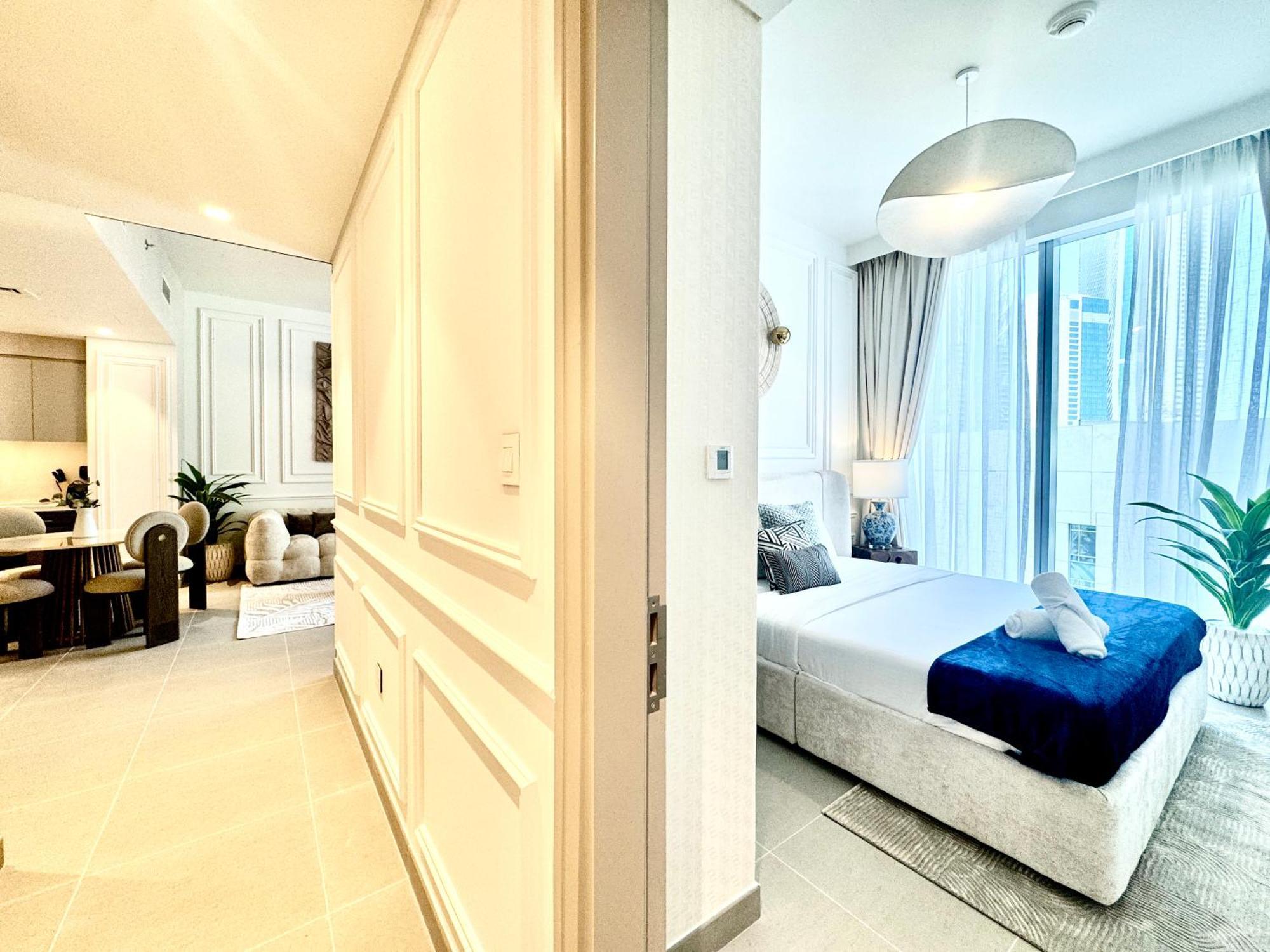 Venduras Homes - Tower, Downtown Apartment