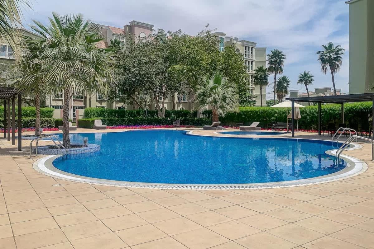 Airstay - Modern - Near Al Furjan Metro - Monthly Offer Available *