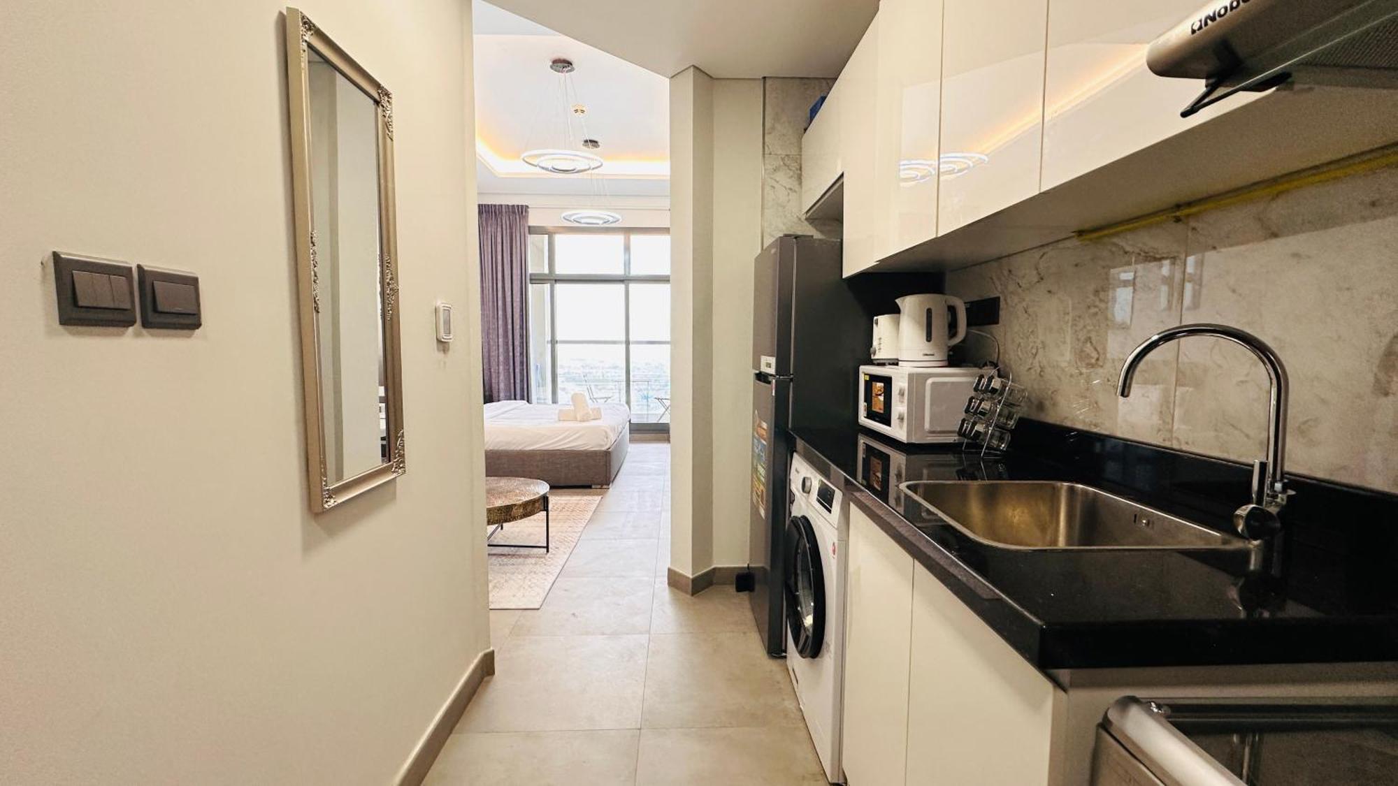 Upscale At Oval Tower Near Downtown With Balcony And Parking By Belvilla
