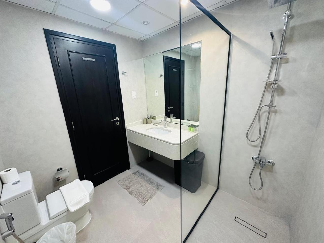 Apartment Sunrise Homes - Near Jbr With Huge Balcony - Harbour Views Dubai