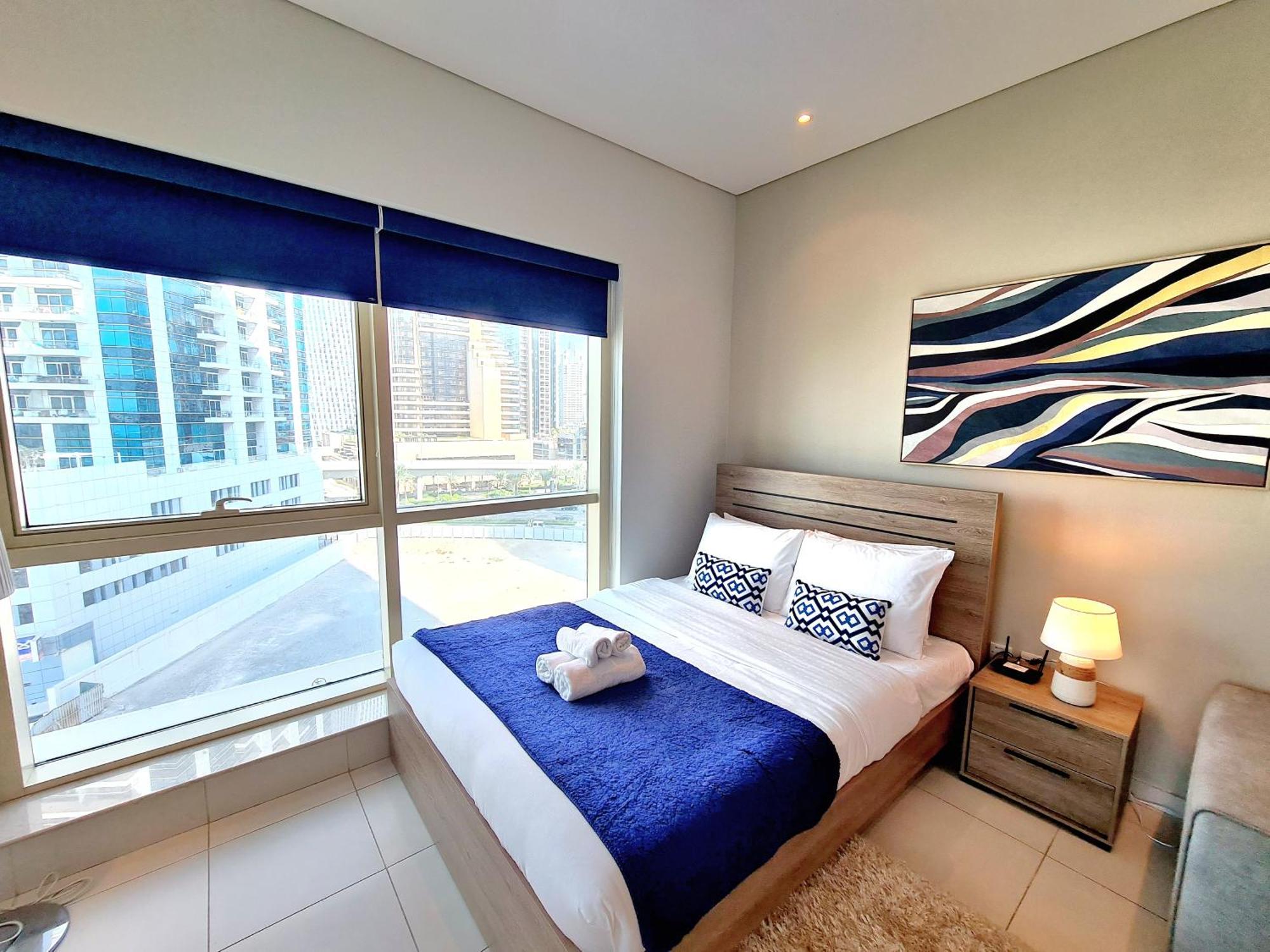 Sunrise Homes - Near Jbr With Huge Balcony - Harbour Views