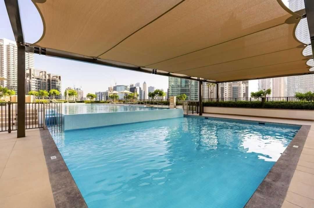 Oyo 1350 Premium 1-bed Burj Crown Daire