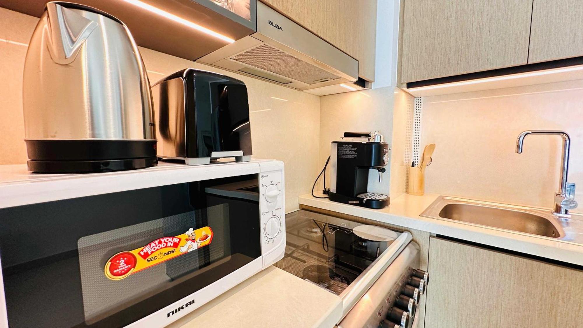 Daire Oyo 1350 Premium 1-bed Burj Crown *