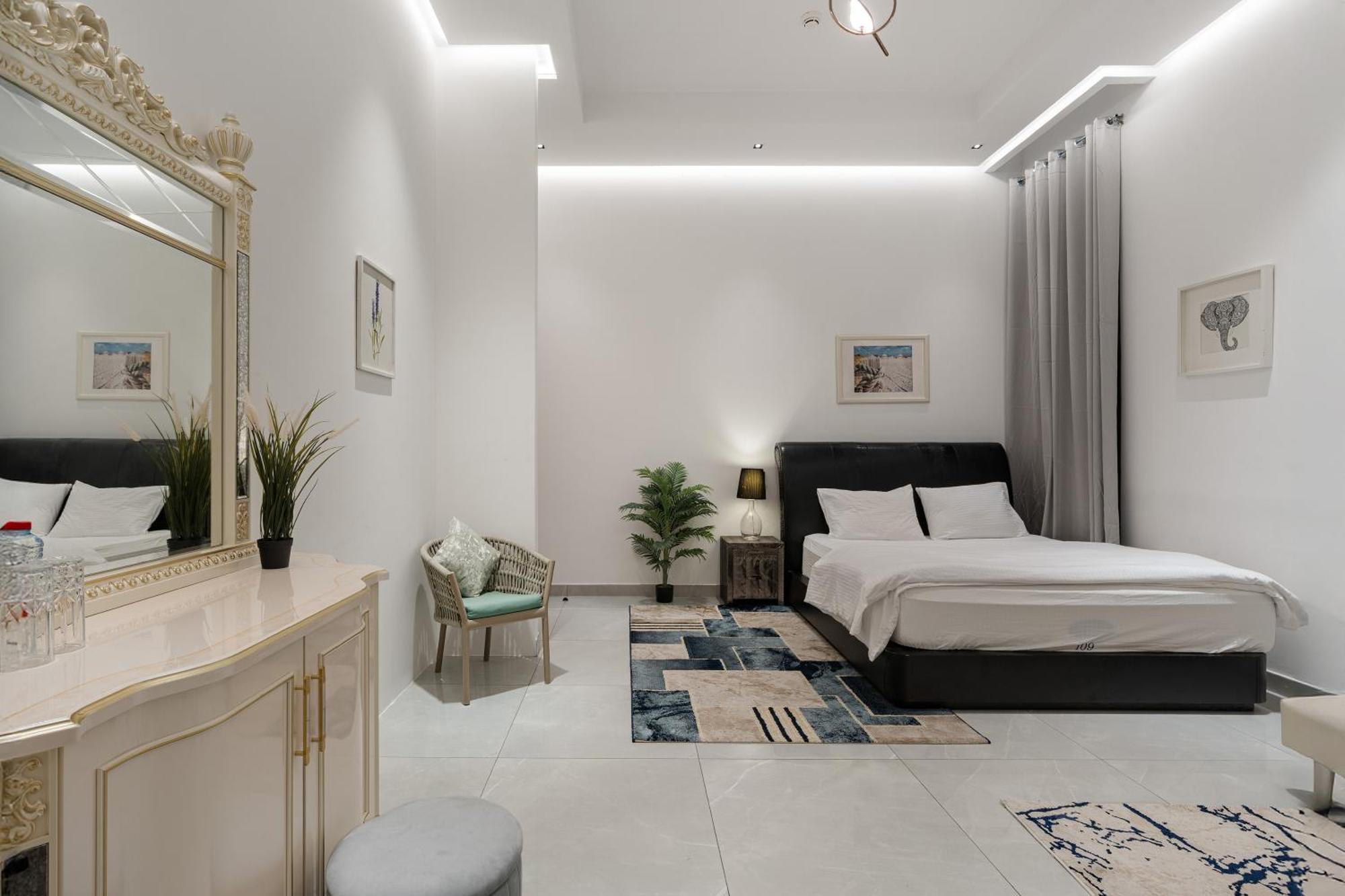 Boutique-trade Center Dubai