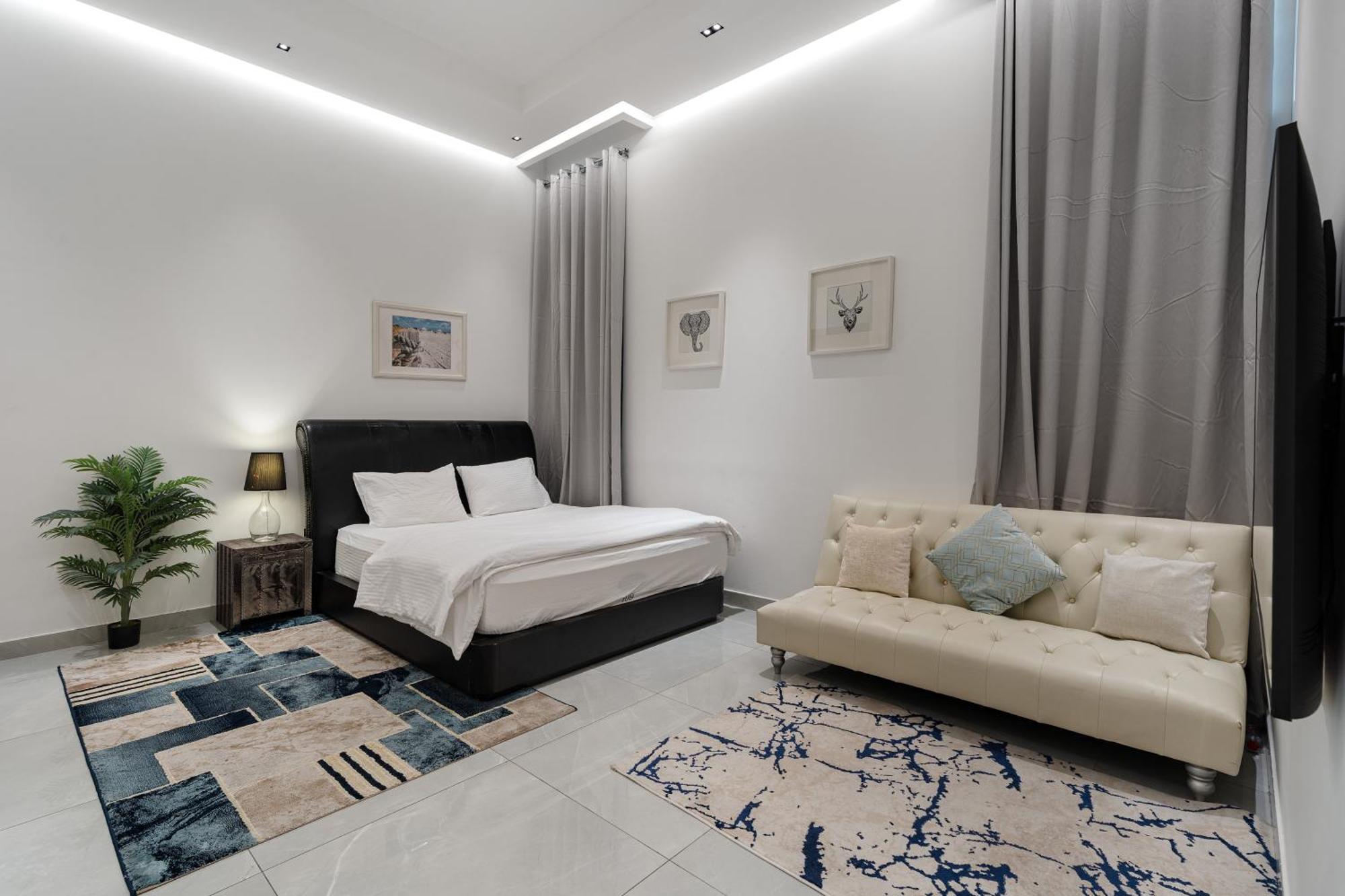 Boutique-trade Center Dubai